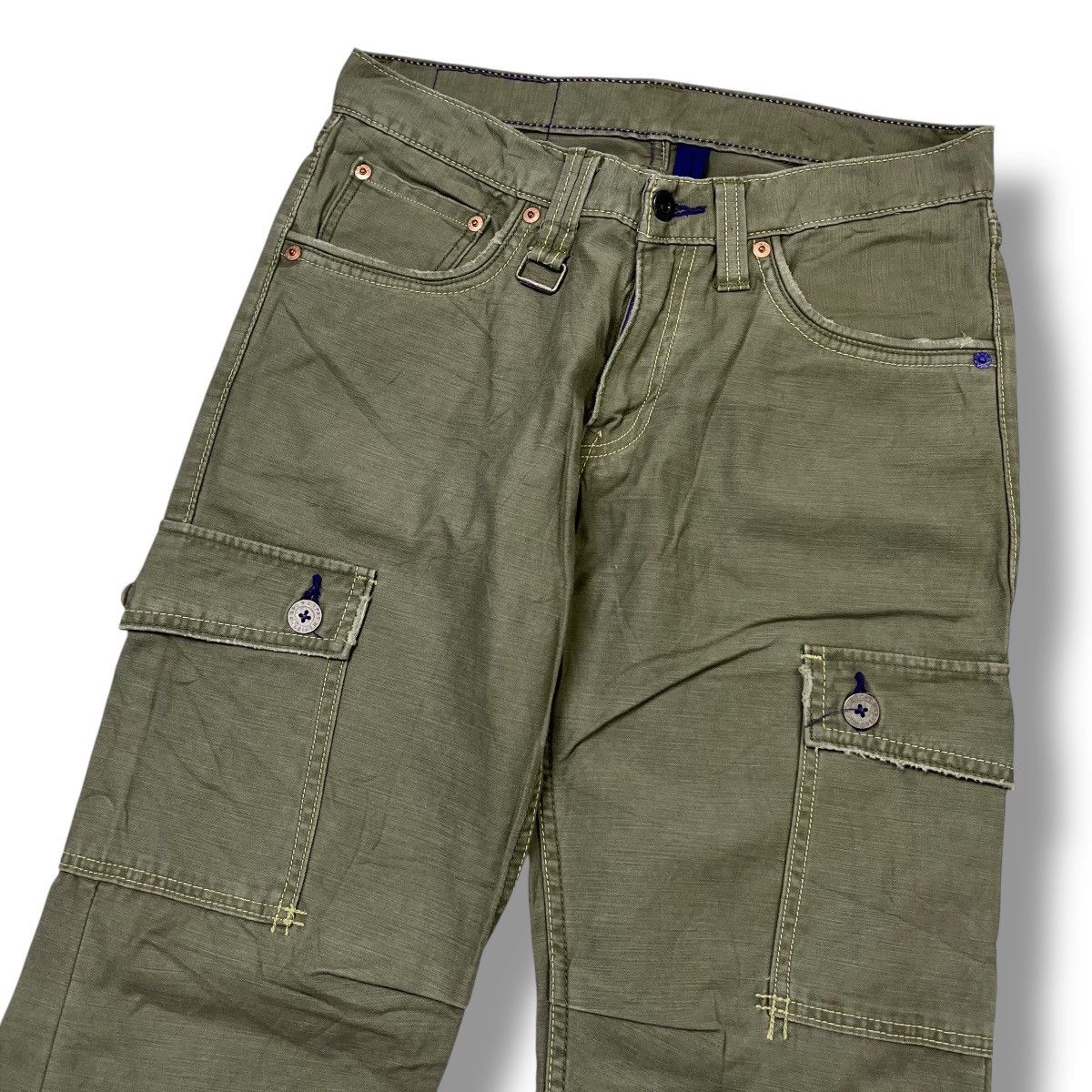 Levi's Vintage 60s Levi’s Cargo Pants | Olive Green | Size 30 Size US 30 / EU 46 - 5 Thumbnail