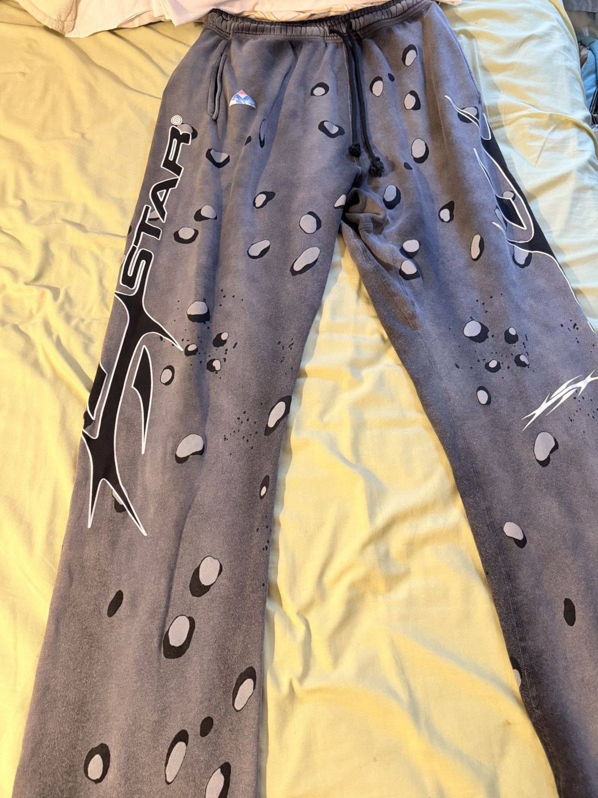 HELLSTAR Hellstar no guts no glory sweatpants ‘black’ Size US 34 / EU 50 - 1 Thumbnail