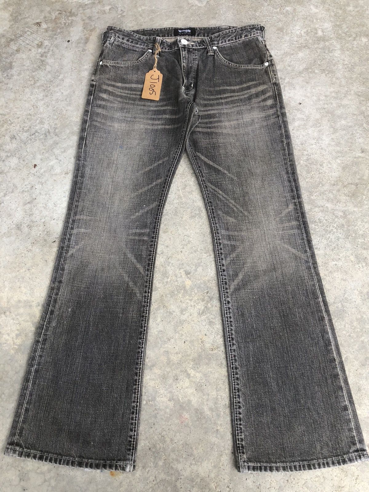 If Six Was Nine Japanese Wrangler Flared Jeans Distressed Size US 33 - 1 Thumbnail
