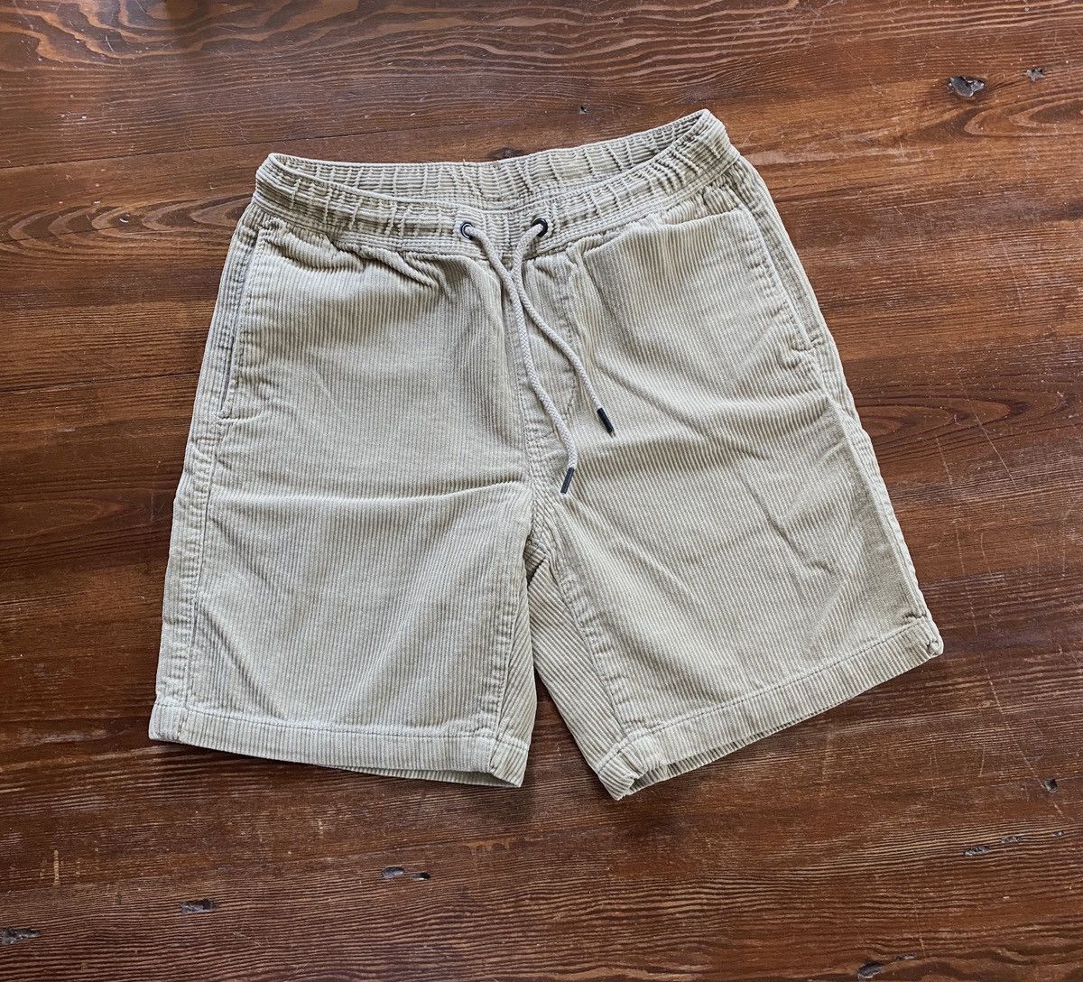 UNIONBAY × Vintage Vintage Unionbay Khaki Thick Corduroy Elastic Waist Shorts Size US 29 - 2 Thumbnail