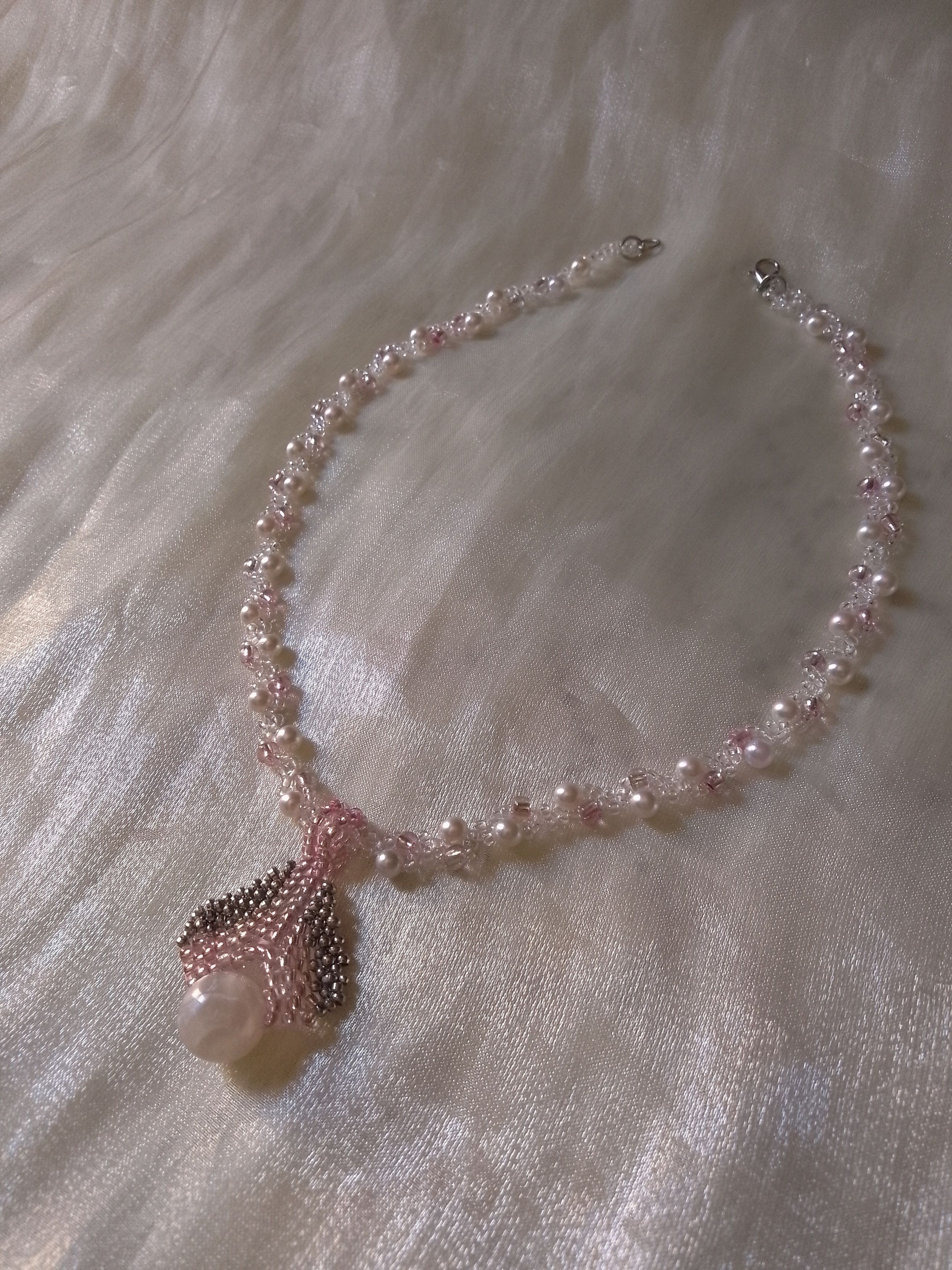 Handmade Necklace Pendant Triangle Beaded Pearl Elegant High Quality Size ONE SIZE - 2 Thumbnail
