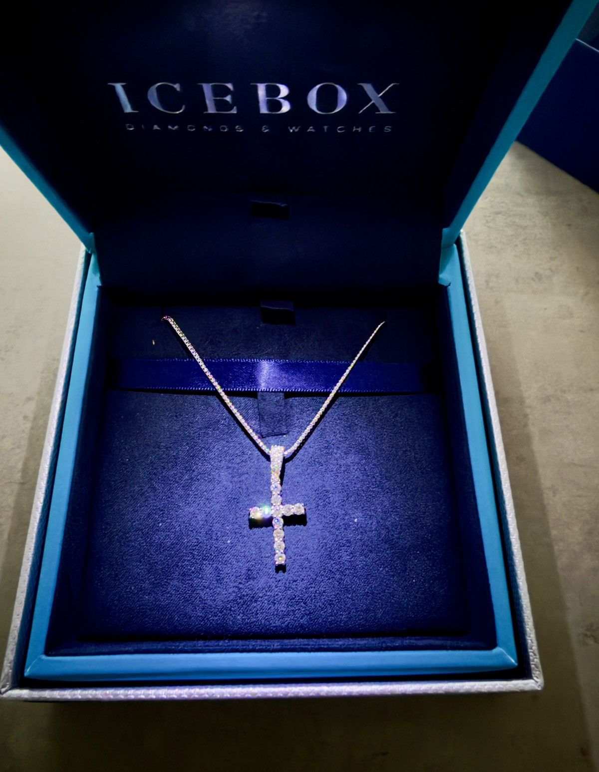 Other 14K VS Diamond Cross Size ONE SIZE - 1 Thumbnail
