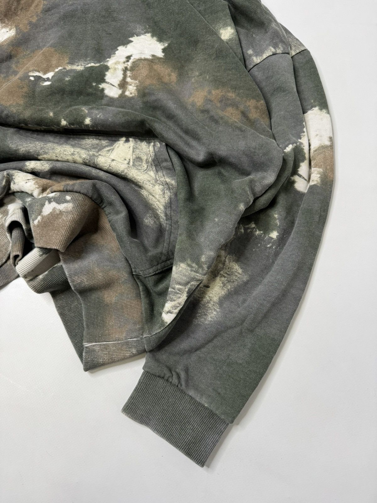 Carhartt × Japanese Brand × Vintage Green camo khaki realtree hoodie boxy swag y2k carhartt vibe Size US M / EU 48-50 / 2 - 3 Thumbnail