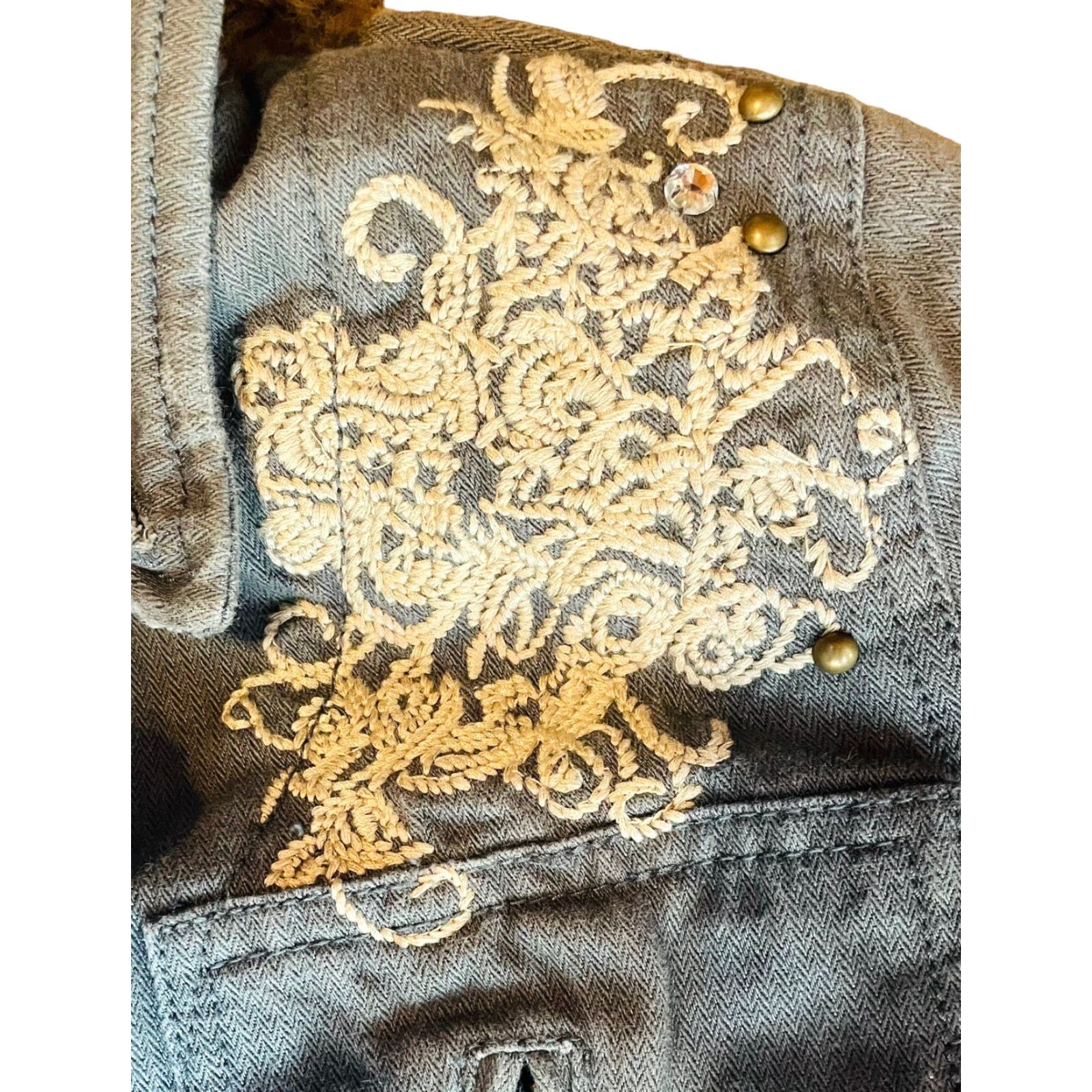 Miss Me Miss Me Women's Gray Distress Rhinestone Studded Jacket Sz Small Embroidered Size S / US 4 / IT 40 - 6 Thumbnail