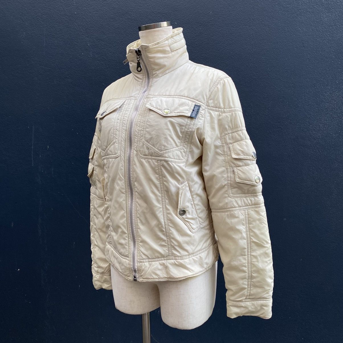 Moschino Moschino multi Pocket Cargo Puffer Love Jacket Size US S / EU 44-46 / 1 - 14 Thumbnail