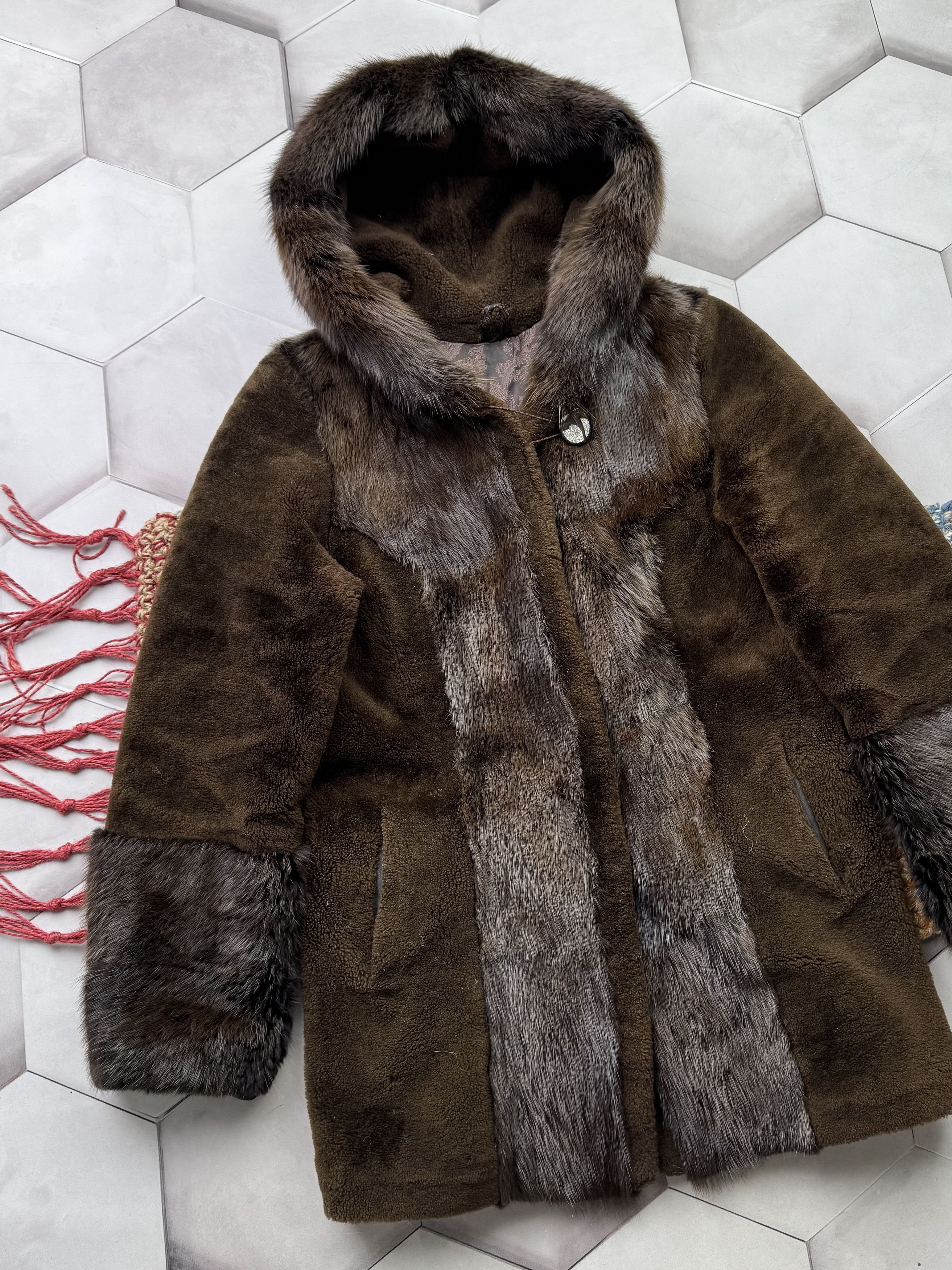 Vintage 90s Real Sheepskin Hooded Jacket With Real Fur (E4) Size M / US 6-8 / IT 42-44 - 2 Thumbnail