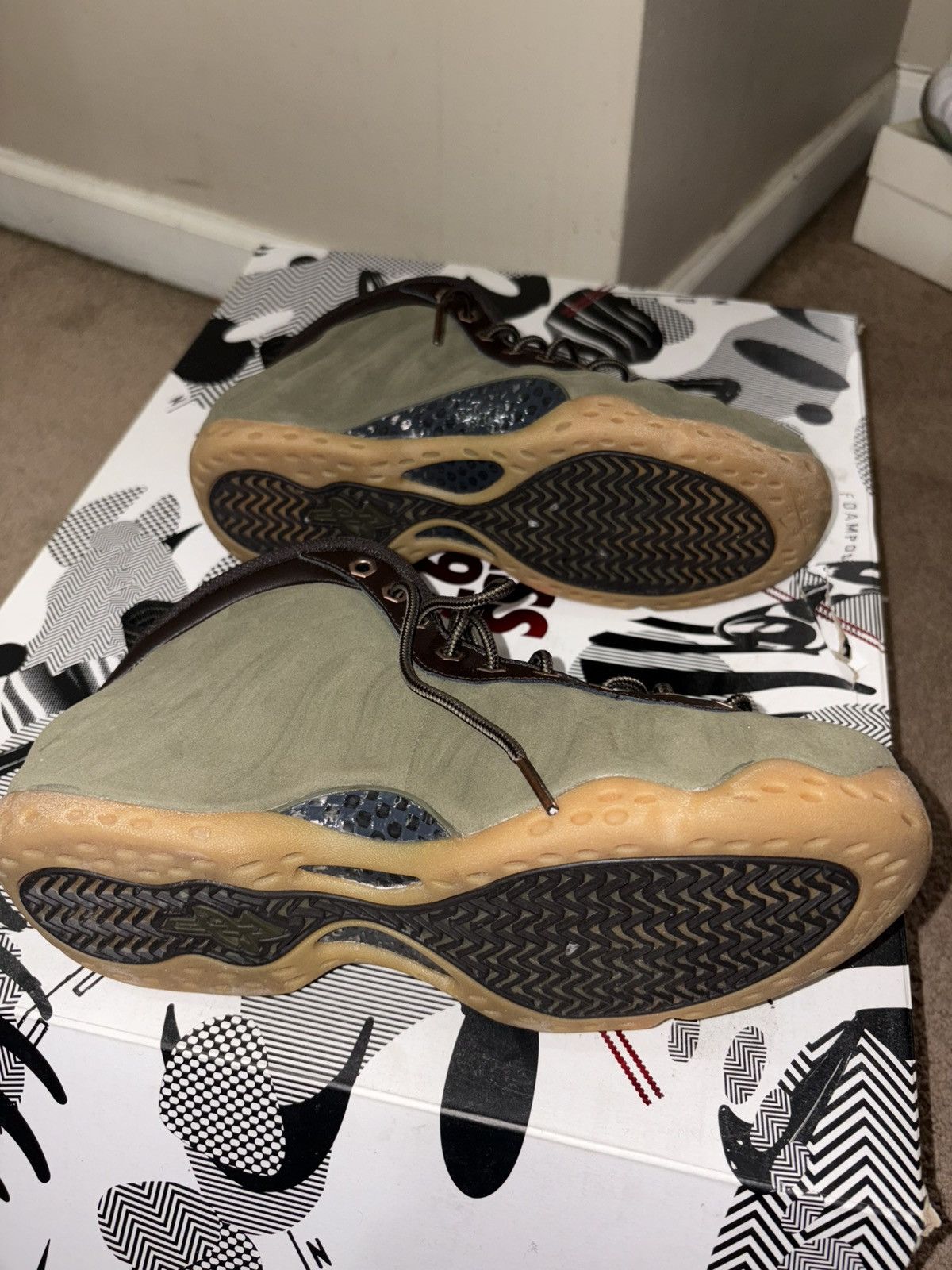 Nike Air Foamposite One PRM ‘Olive’ Size US 8 / EU 41 - 5 Thumbnail