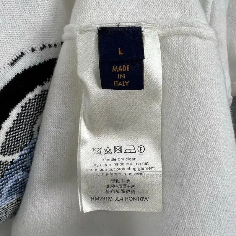 Louis Vuitton Louis Vuitton White Graphic T-shirt for Men . Size US L / EU 52-54 / 3 - 4 Thumbnail