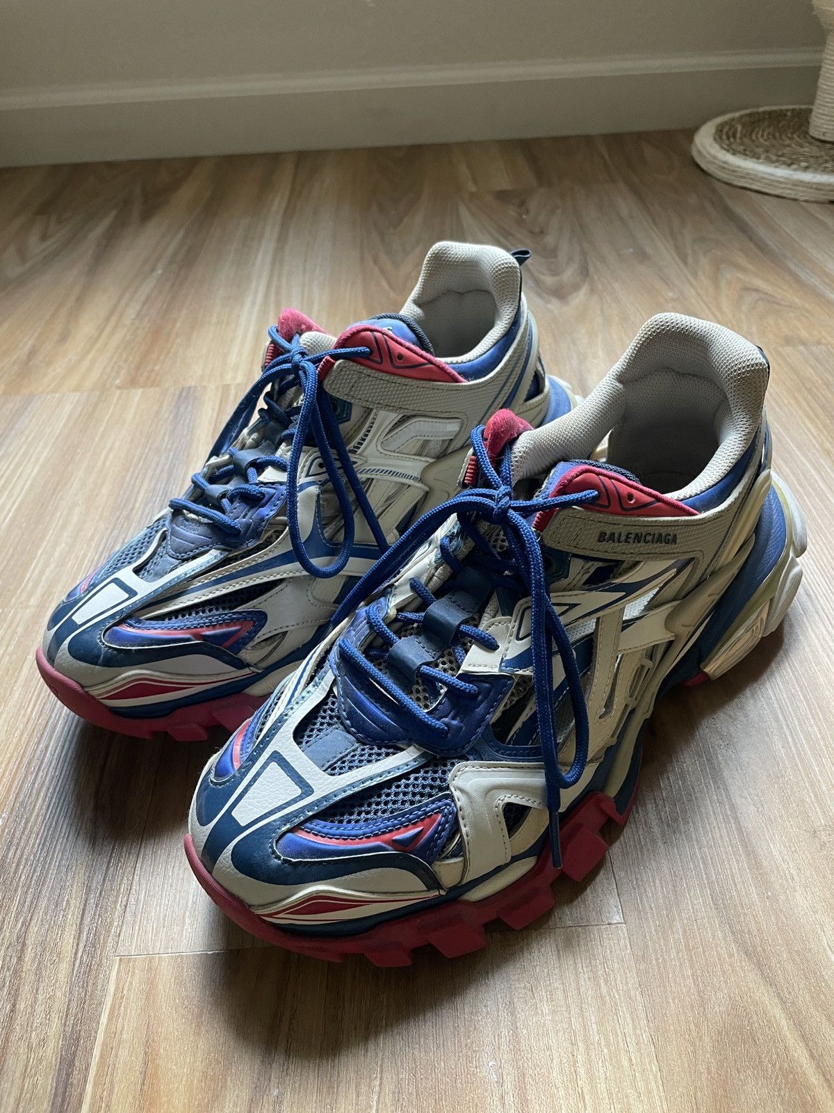 靴 Balenciaga trac Balenciaga Track Sneaker Mens Size 6 US 39 EU White Orange