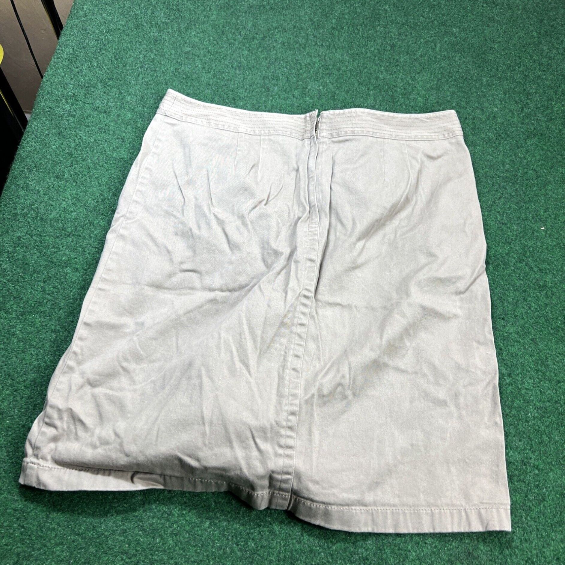 Ann Taylor Ann Taylor Women’s 16 Skirt 36in Measured Size 38" / US 16 / IT 52 - 6 Thumbnail