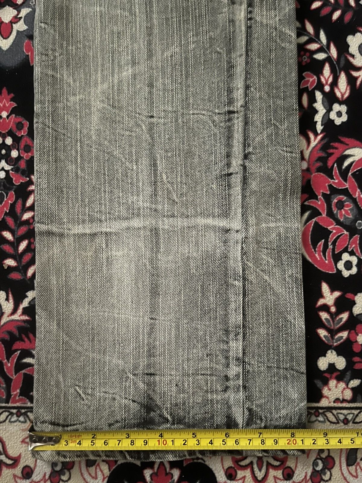 Le Grande Bleu (L.G.B.) ⚡️Trashed⚡️Vintage Japan Grunge Light Grey Distressed Jeans Size US 33 - 17 Thumbnail