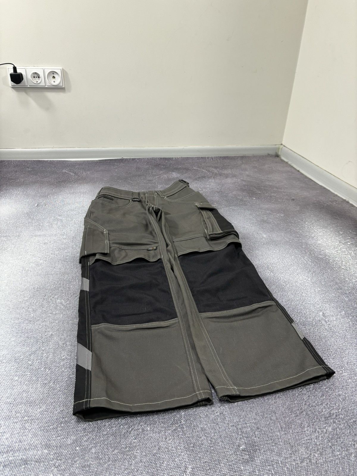 Other Mascot Men’s Heavy Cordura Utility Workwear Cargo Pants Size US 27 - 3 Thumbnail
