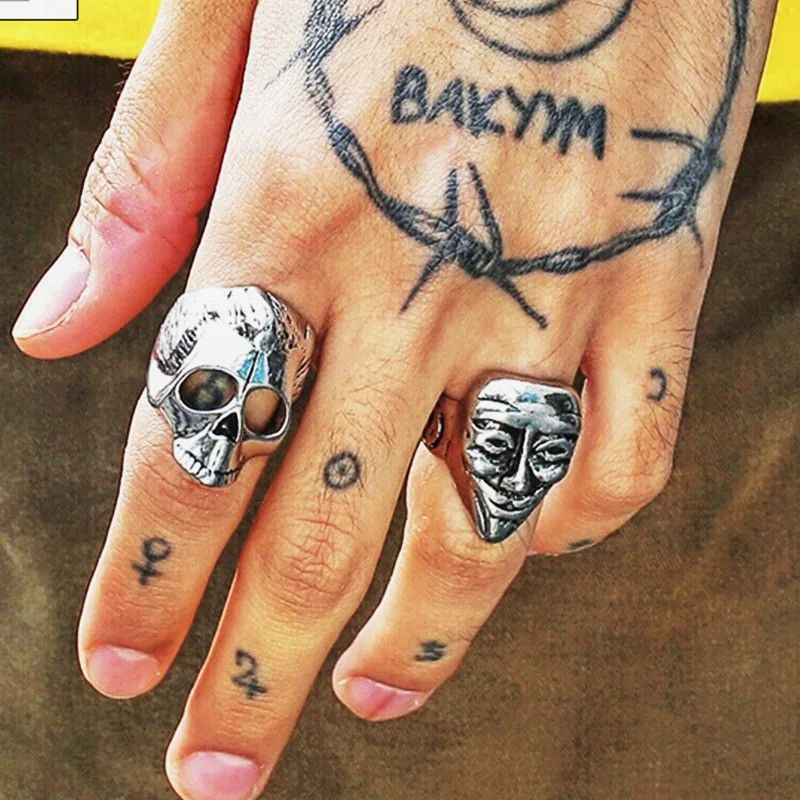 Japanese Brand Retro Anonymous Mask Ring Size ONE SIZE - 5 Thumbnail