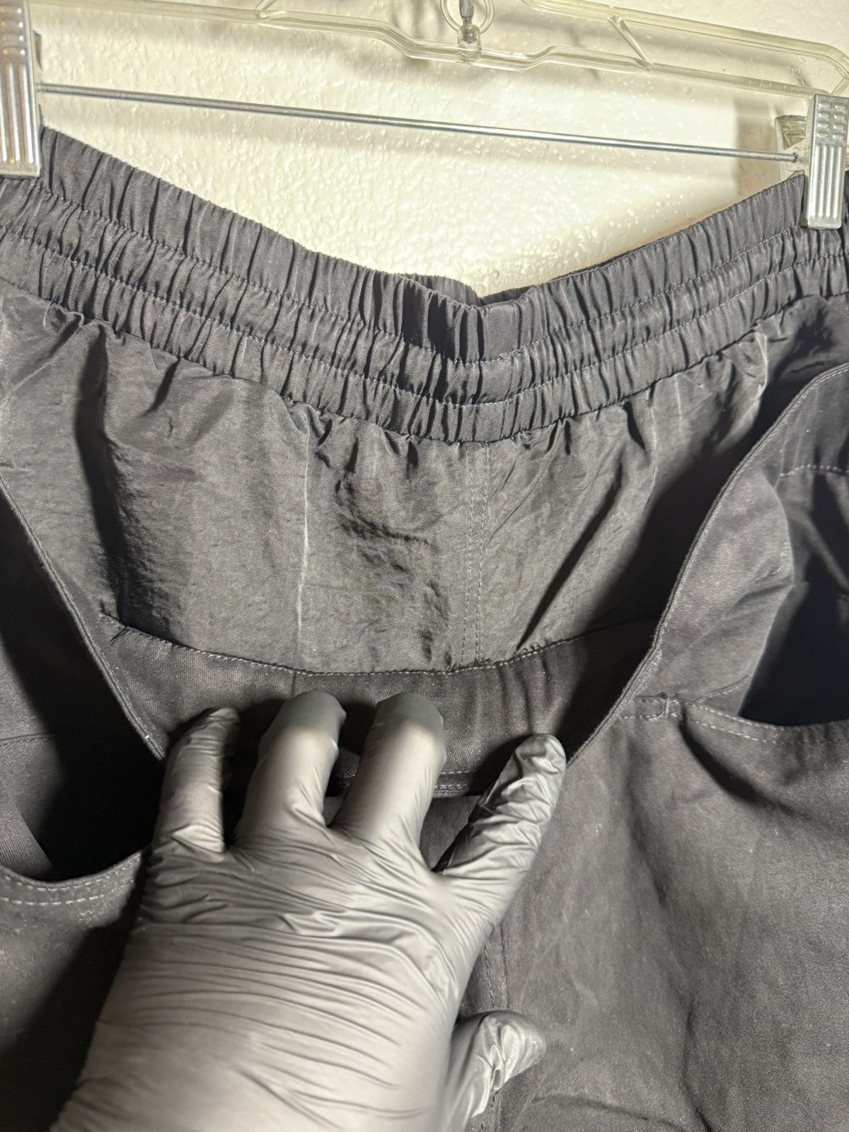 Fashion Nova Fashion nova double stacked jogger carpenter pants Size US 34 / EU 50 - 12 Thumbnail