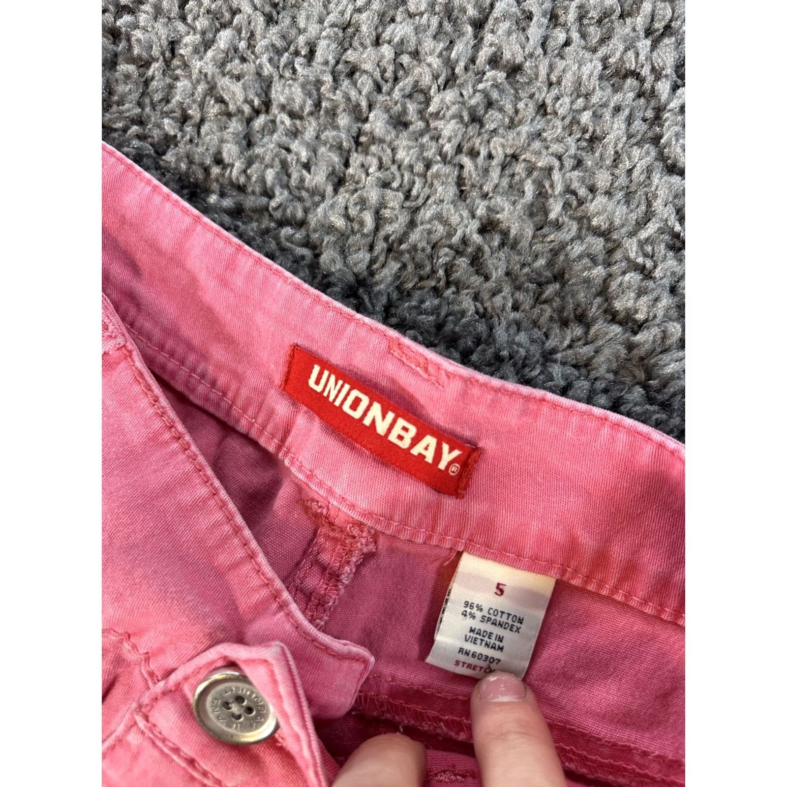 Vintage VINTAGE Union Bay Shorts Womens 28 Pink Denim Cargo Pocket Cut-Off Pockets 90s Y2K Women Size 28" / US 6 / IT 42 - 5 Thumbnail