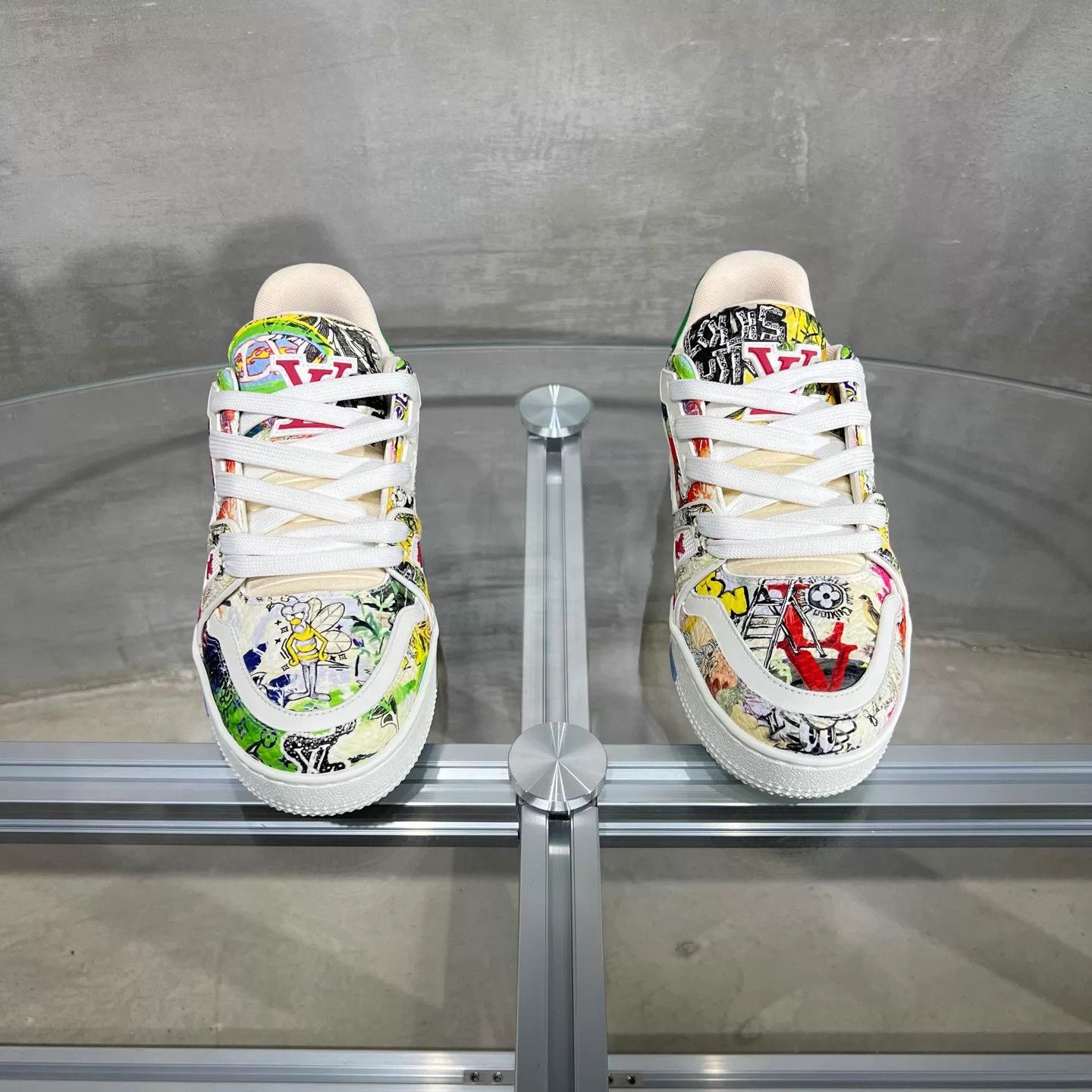 Louis Vuitton LV Trainer Graffiti New with Box UK1.5 Size US 4 / IT 34 - 1 Thumbnail