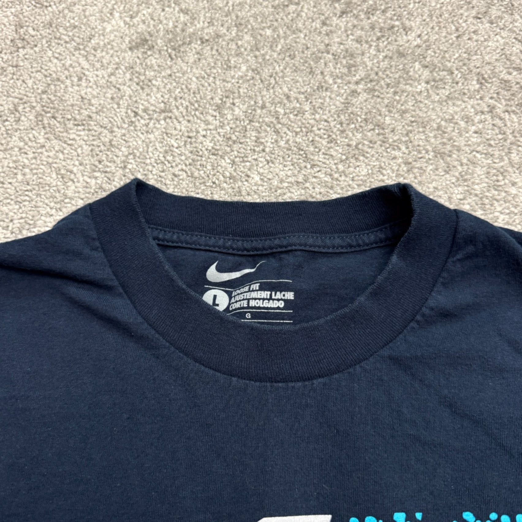Nike VINTAGE Nike T-Shirt Mens Large Navy Blue Crew Neck 90s Y2K Athletic Short Sleeve Cotton Tee Shirt Mens Size US L / EU 52-54 / 3 - 4 Thumbnail