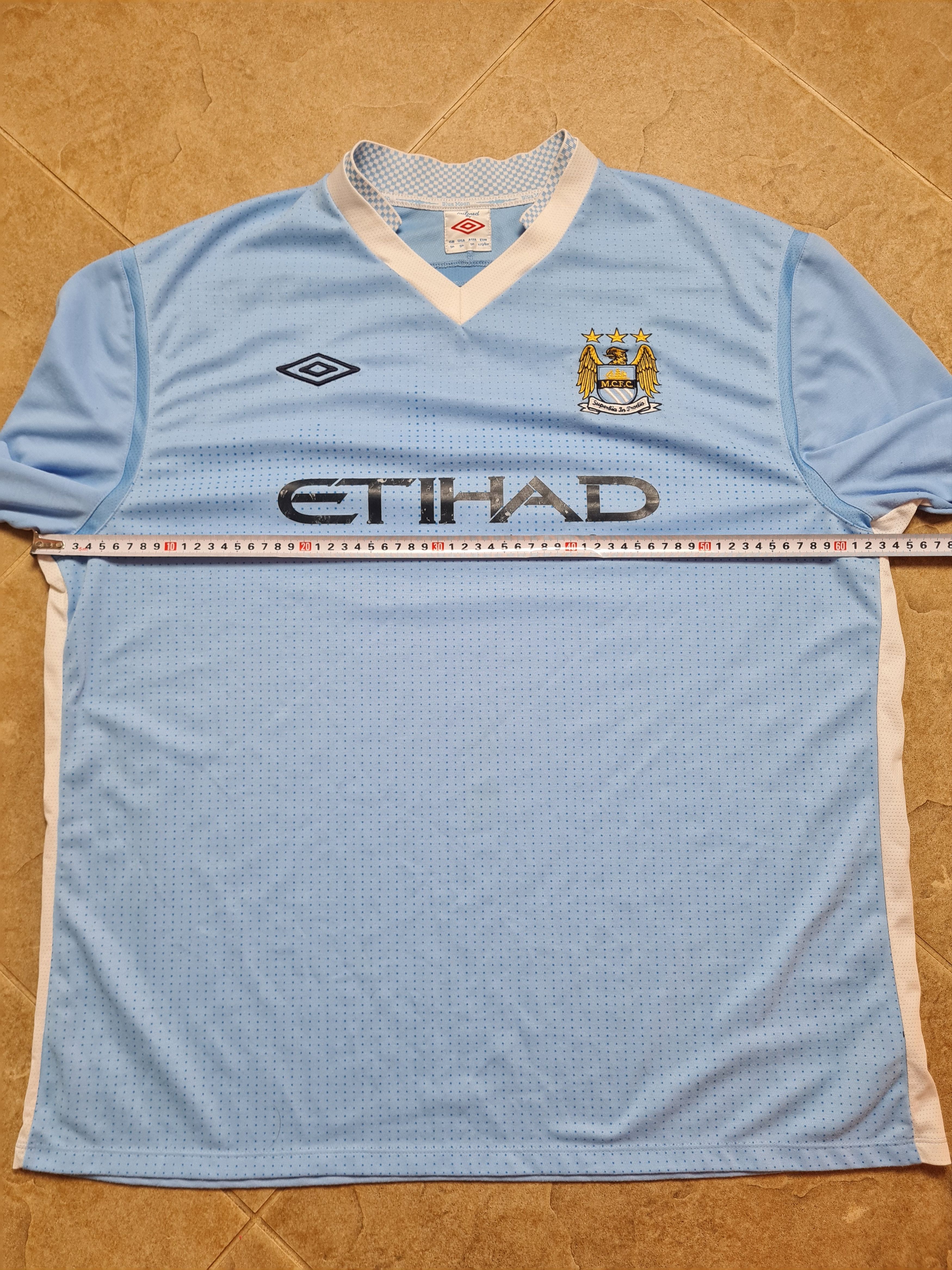 Umbro Manchester City 2011-012 Football Shirt Umbro Long Sleeve Size US XXL / EU 58 / 5 - 8 Thumbnail