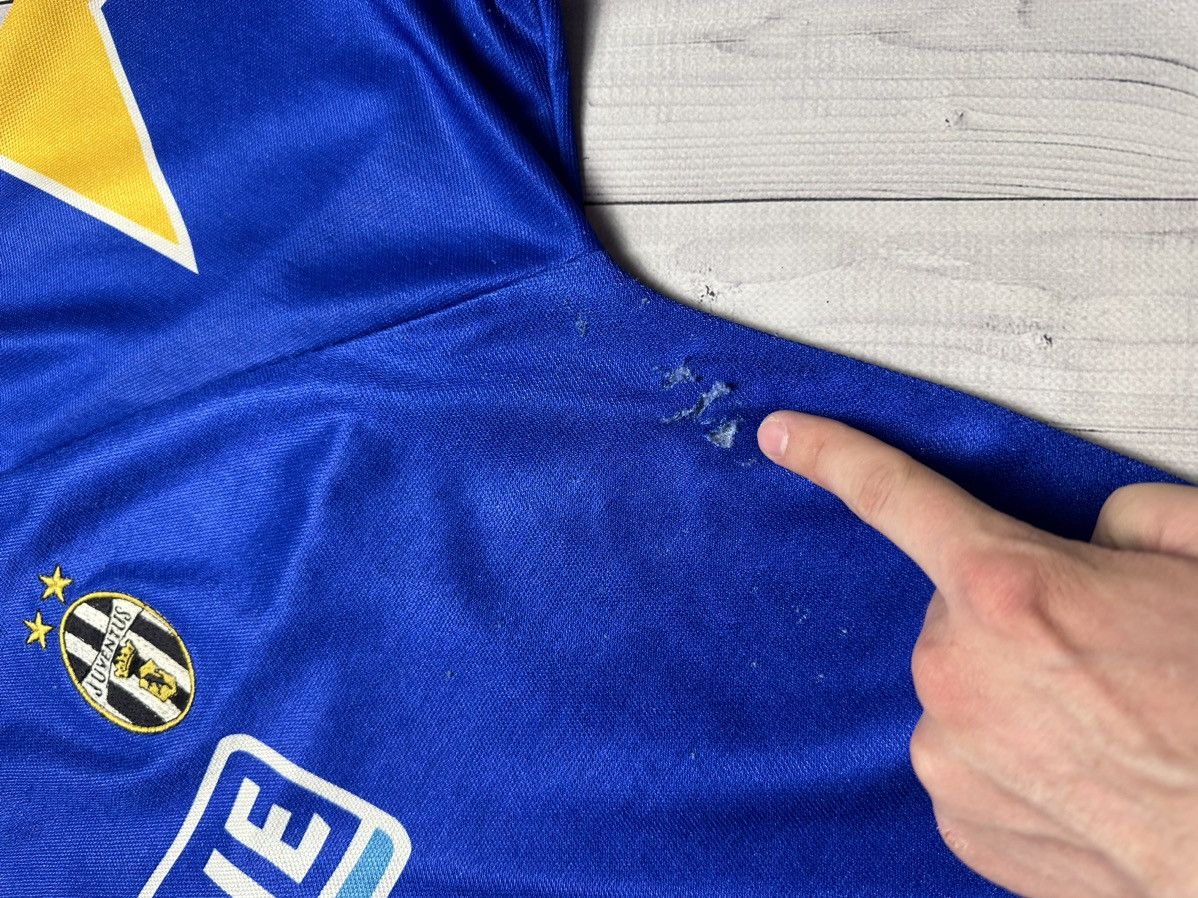 Kappa Vintage kappa soccer jersey Juventus 10 size XL rare blue Size US XL / EU 56 / 4 - 11 Thumbnail