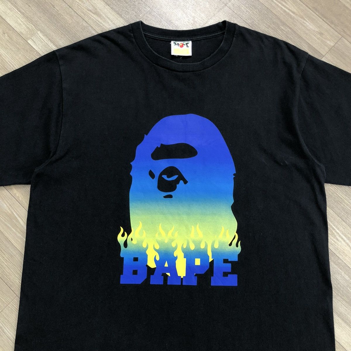 Bape Vintage Bape A Batbing Ape Head Flame Big Logo Tee Hype Size US XL / EU 56 / 4 - 2 Thumbnail