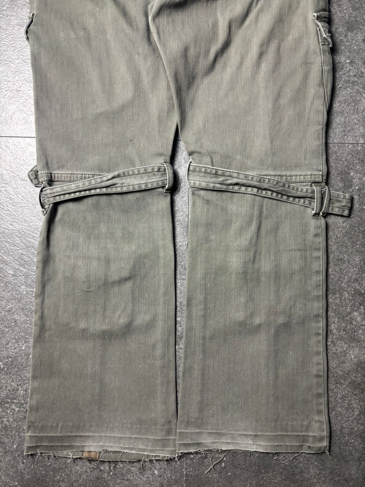 If Six Was Nine 2000s Semantic Design Multipocket Bondage Cargo Pants Size US 31 - 10 Thumbnail