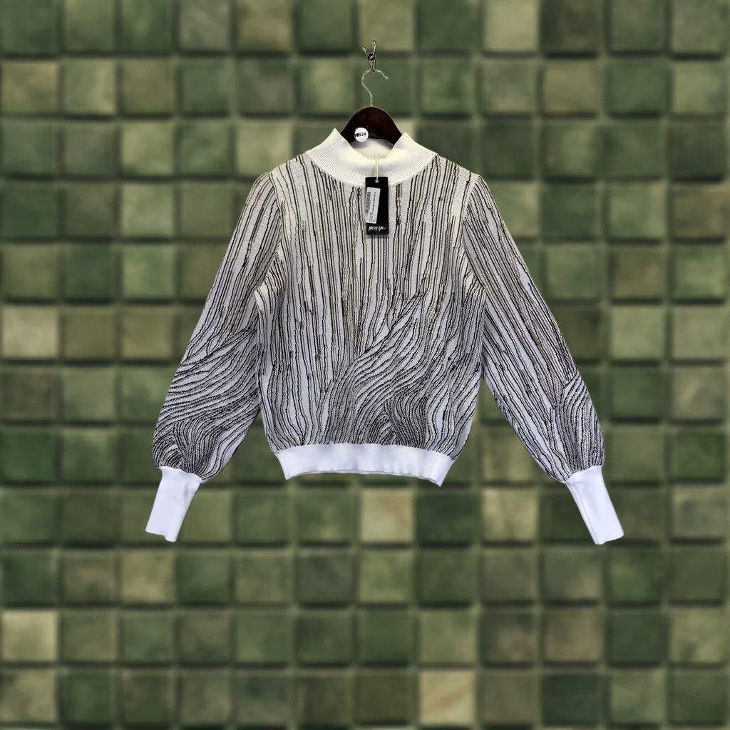 Nasty Gal Nasty Gal Metallic Puff Shoulder Jumper Cream S/M Womens Sweater NWT-10924 Size S / US 4 / IT 40 - 1 Thumbnail