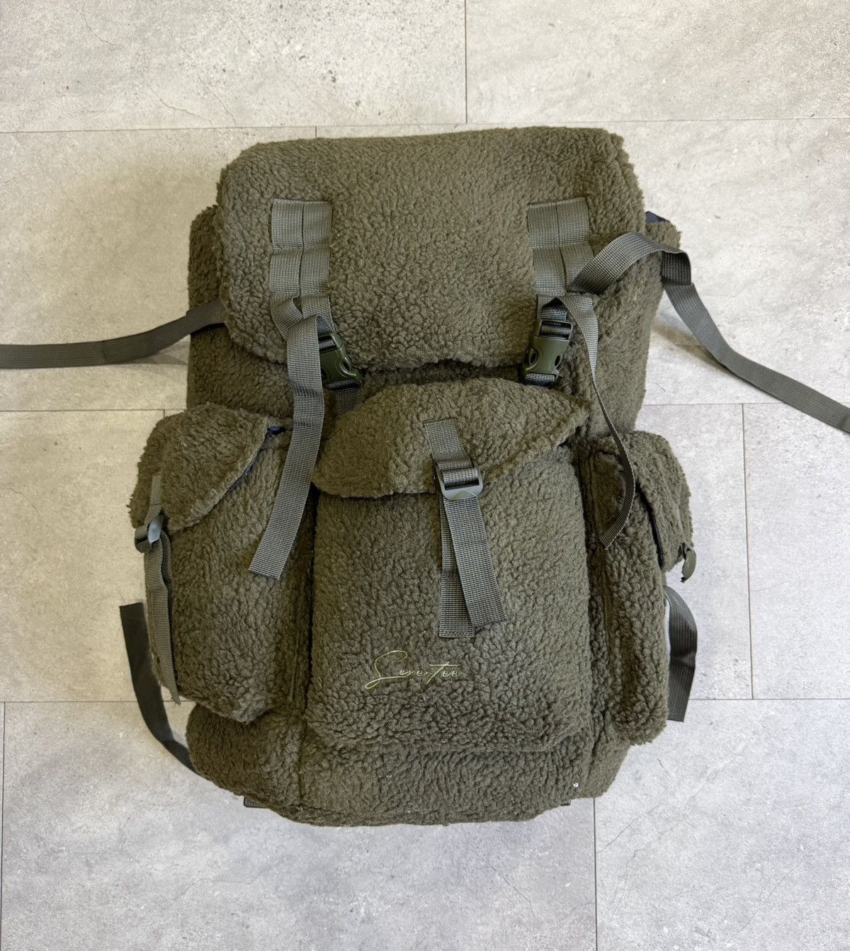 Other Vintage green fur backpack Size ONE SIZE - 1 Thumbnail