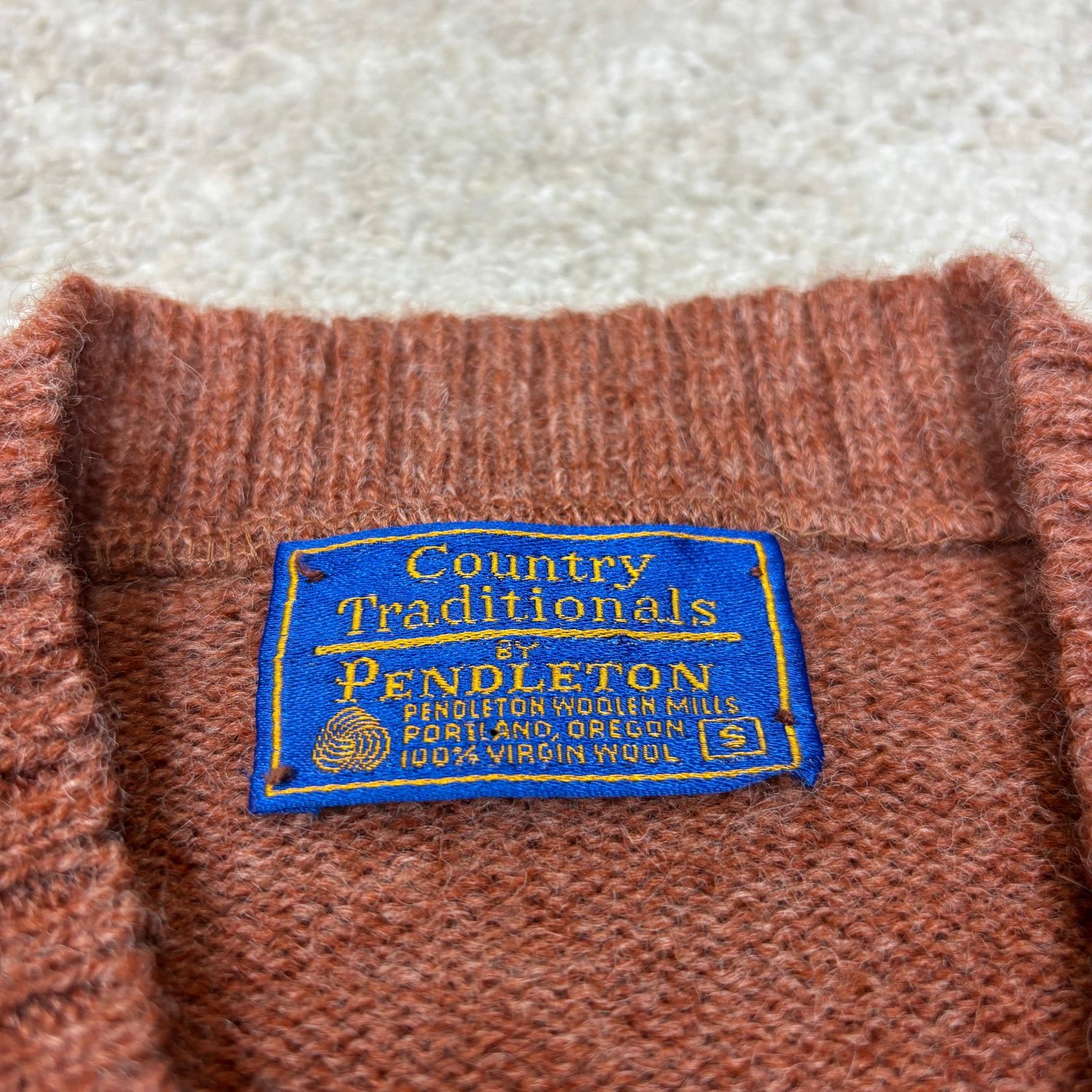 Pendleton × Vintage Vintage 80s Pendleton Wool V Neck Fair Isle Sweater Men's S Size US S / EU 44-46 / 1 - 4 Thumbnail