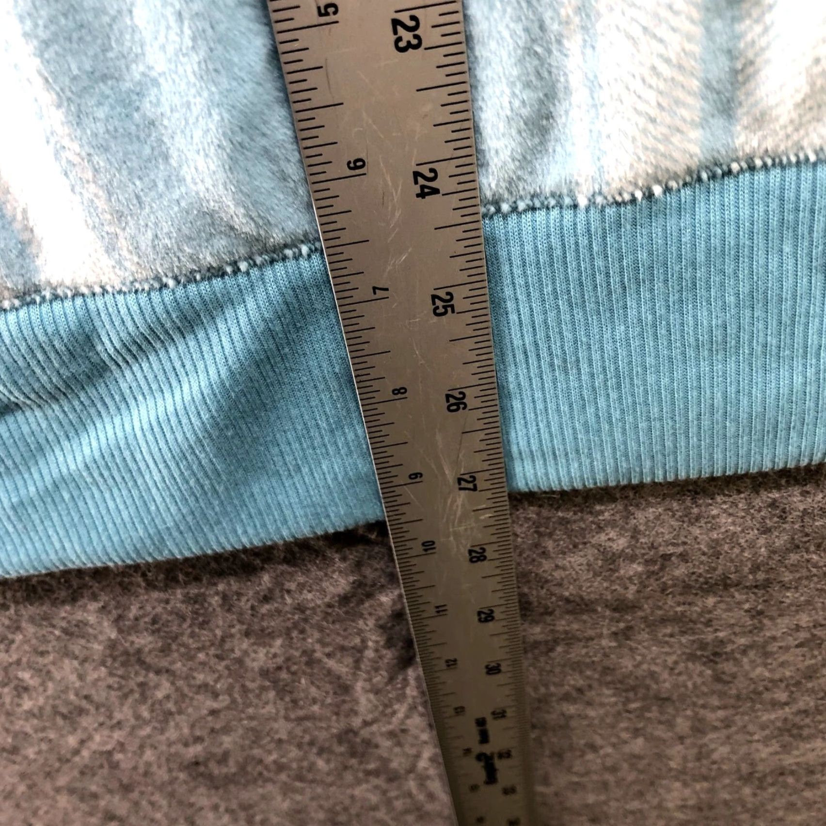 Croft & Barrow NWT Croft & Barrow Plush Lounge Sweatshirt Womens XL Blue Plaid Pajama Top Crew Neck Fleece Pajama Top Comfort Lounge Nightwear Size XL / US 12-14 / IT 48-50 - 8 Thumbnail