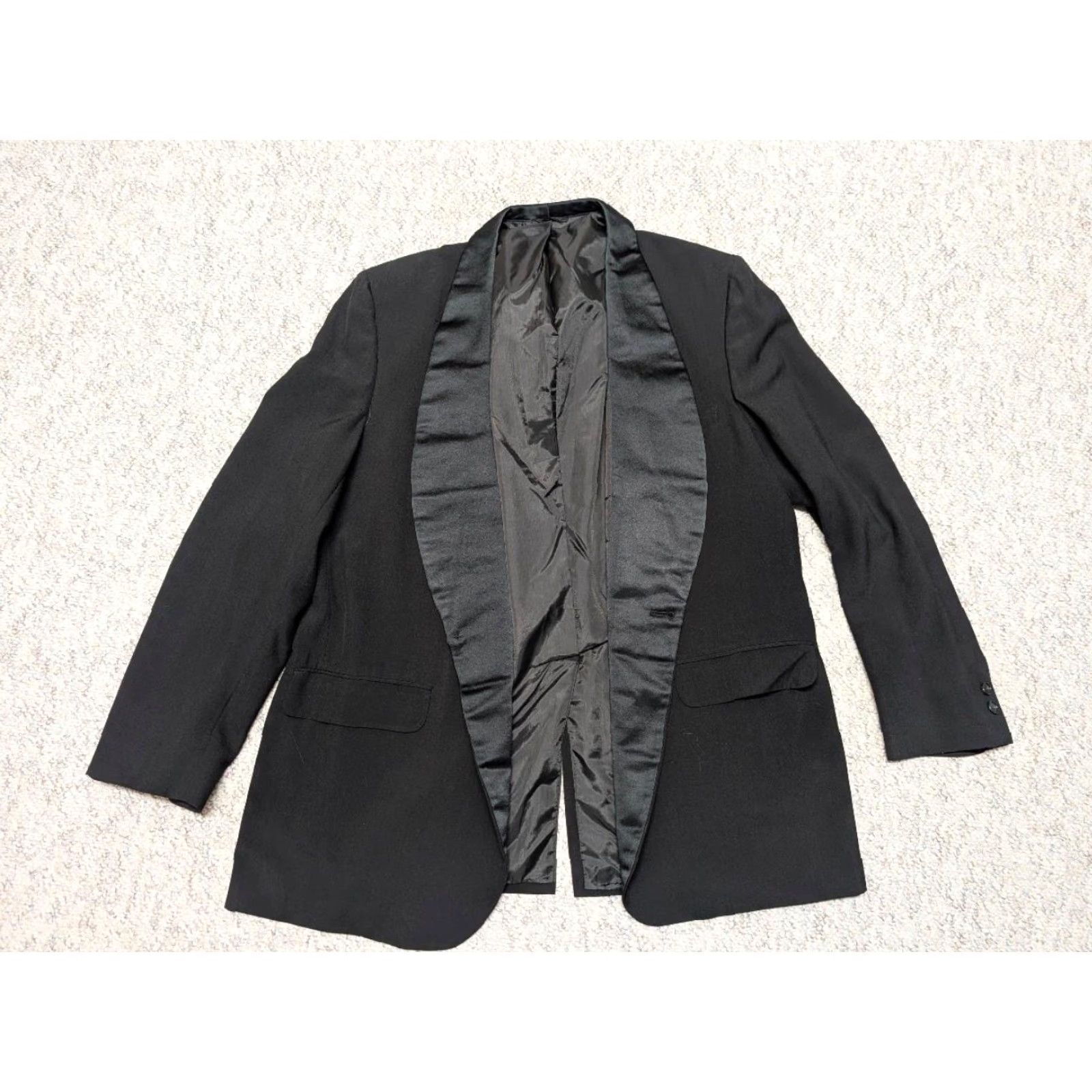 Vintage VINTAGE USA made 1970s-80s tuxedo blazer 46R black wool SHAWL smoking jacket Blazer Mens 46R Black Wool Shawl 80s 70s Formal Modern Size 46R - 3 Thumbnail