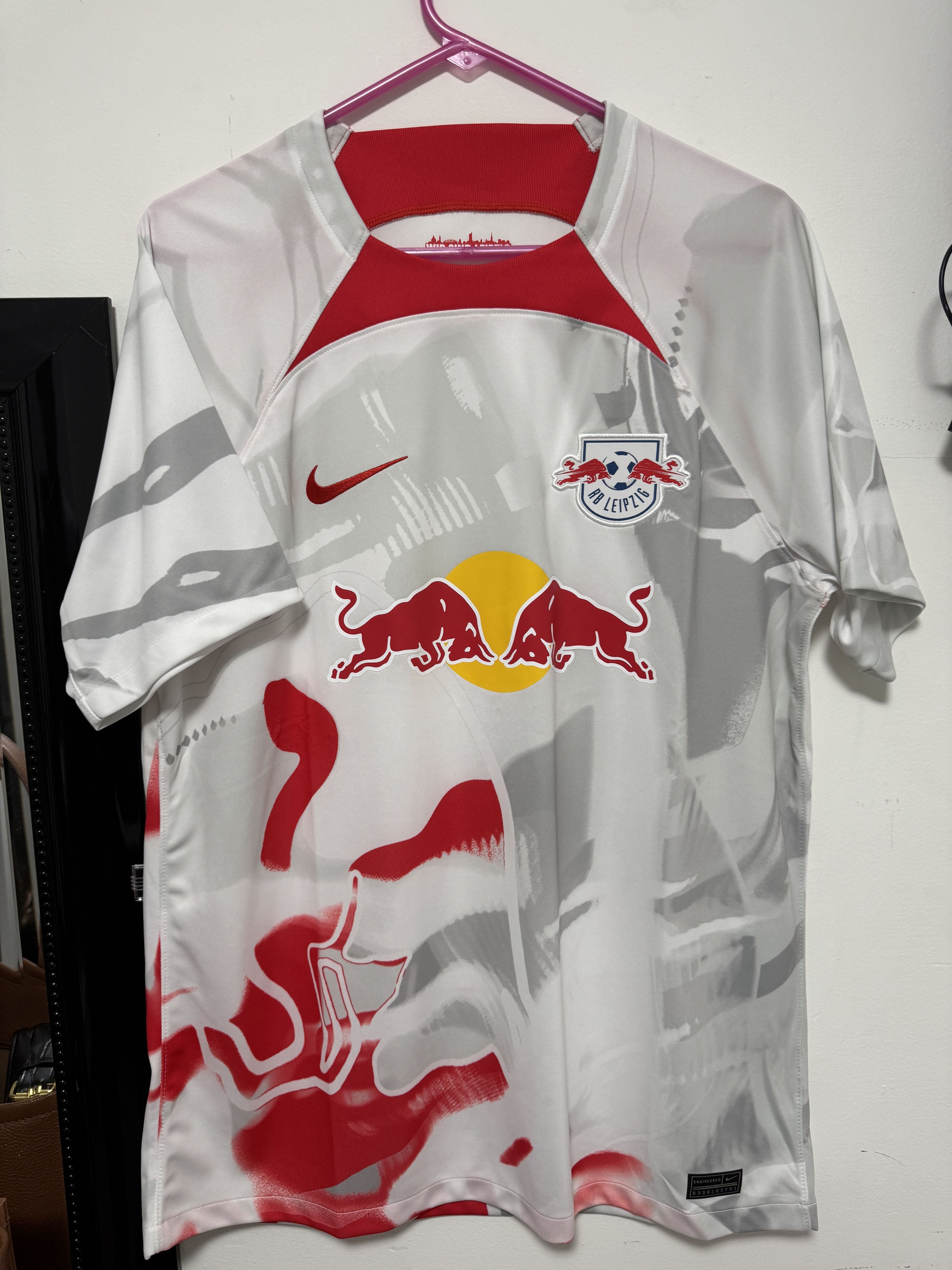 Nike RB LEIPZIG 2022 2023 SOCCER JERSEY FOOTBALL KIT Size US L / EU 52-54 / 3 - 1 Thumbnail
