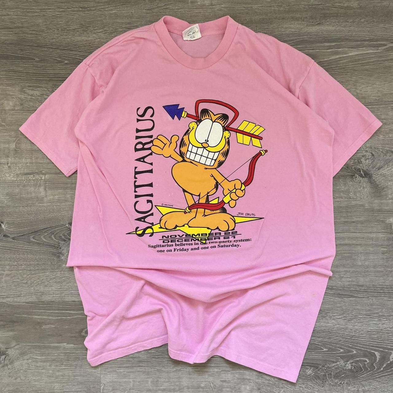 Vintage Vintage Y2K 90's Garfield Sagittarius Zodiac Graphic Tee Size US XL / EU 56 / 4 - 1 Thumbnail