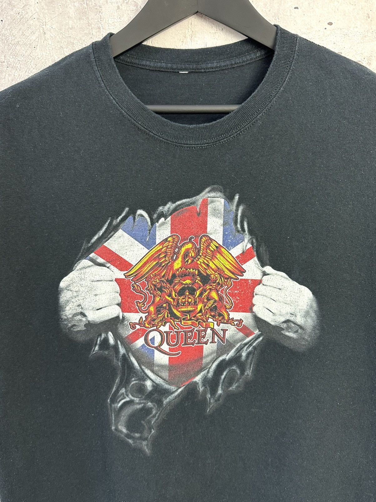 Band Tees Vintage Queen Printed Black T-shirt Size US M / EU 48-50 / 2 - 3 Thumbnail