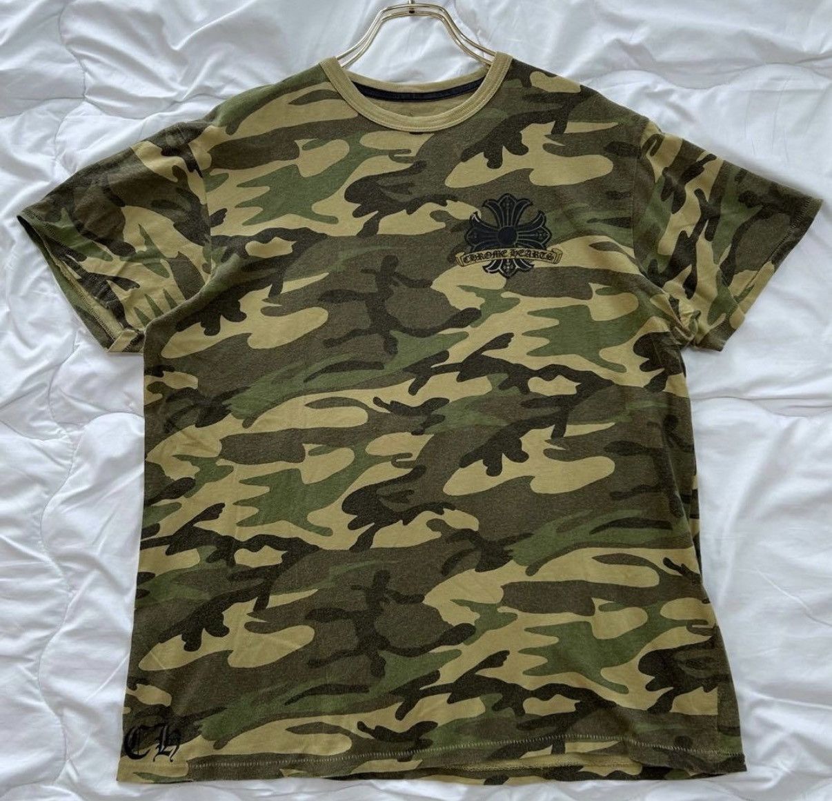 Chrome Hearts Size M Chrome Hearts Horseshoe Camo T shirts Size US M / EU 48-50 / 2 - 1 Thumbnail