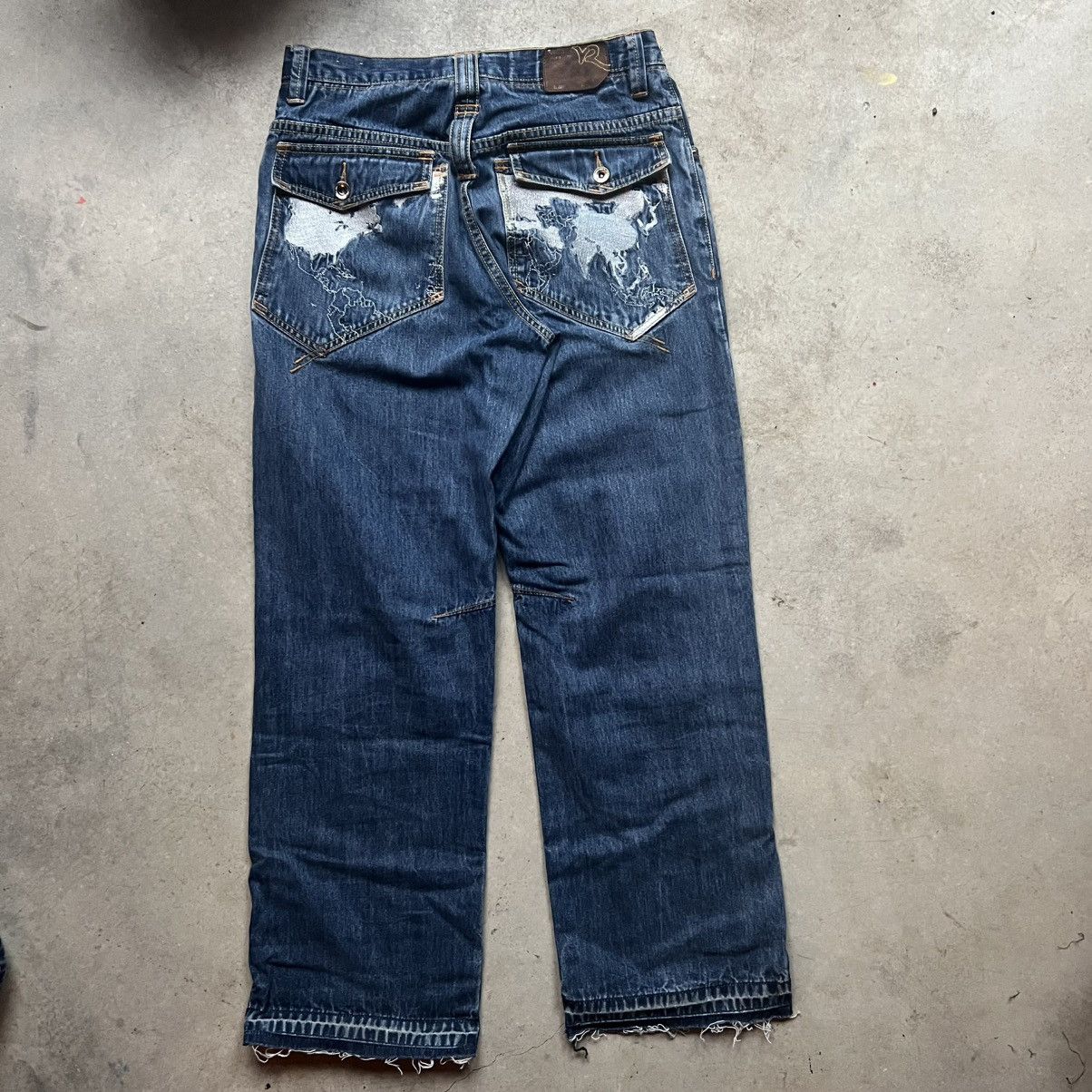 Rocawear Baggy embroidered pocket jeans Size US 31 - 3 Thumbnail