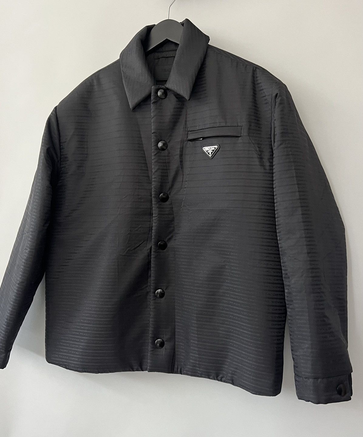 Prada Prada Re-Nylon padded shirt Size US M / EU 48-50 / 2 - 6 Thumbnail