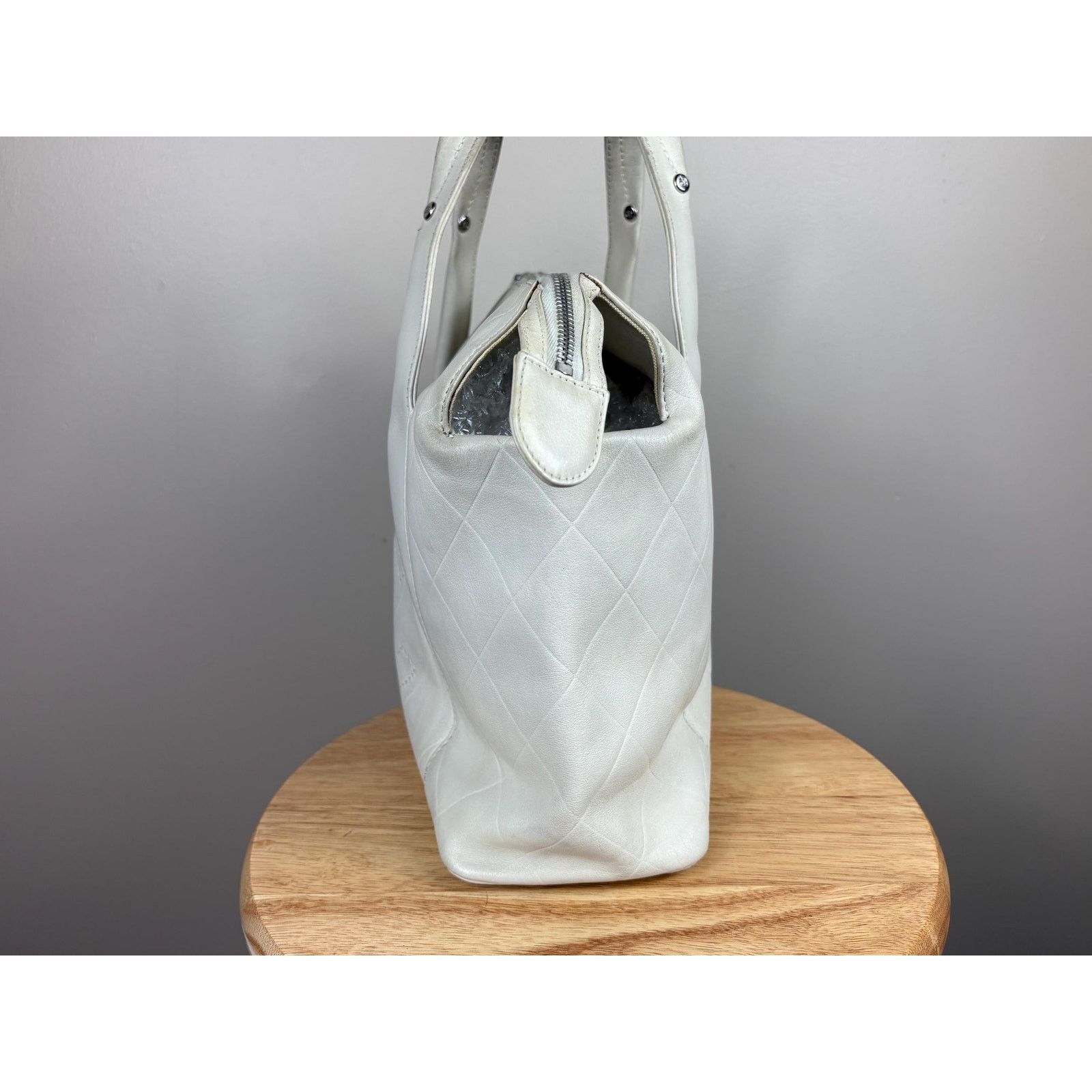 Chanel Authentic Chanel Vintage White All Day Top Handle Bag Size ONE SIZE - 3 Thumbnail