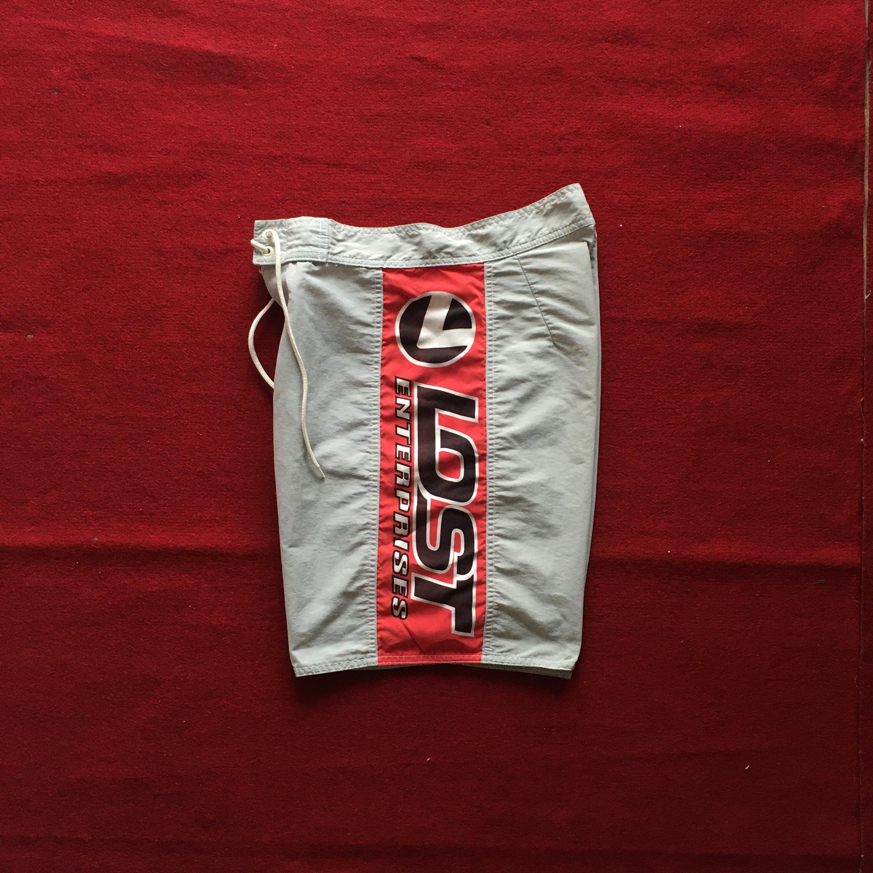 Lost Enterprises 90's LOST ENTERPRISES BOARDSHORT Size US 30 / EU 46 - 1 Thumbnail