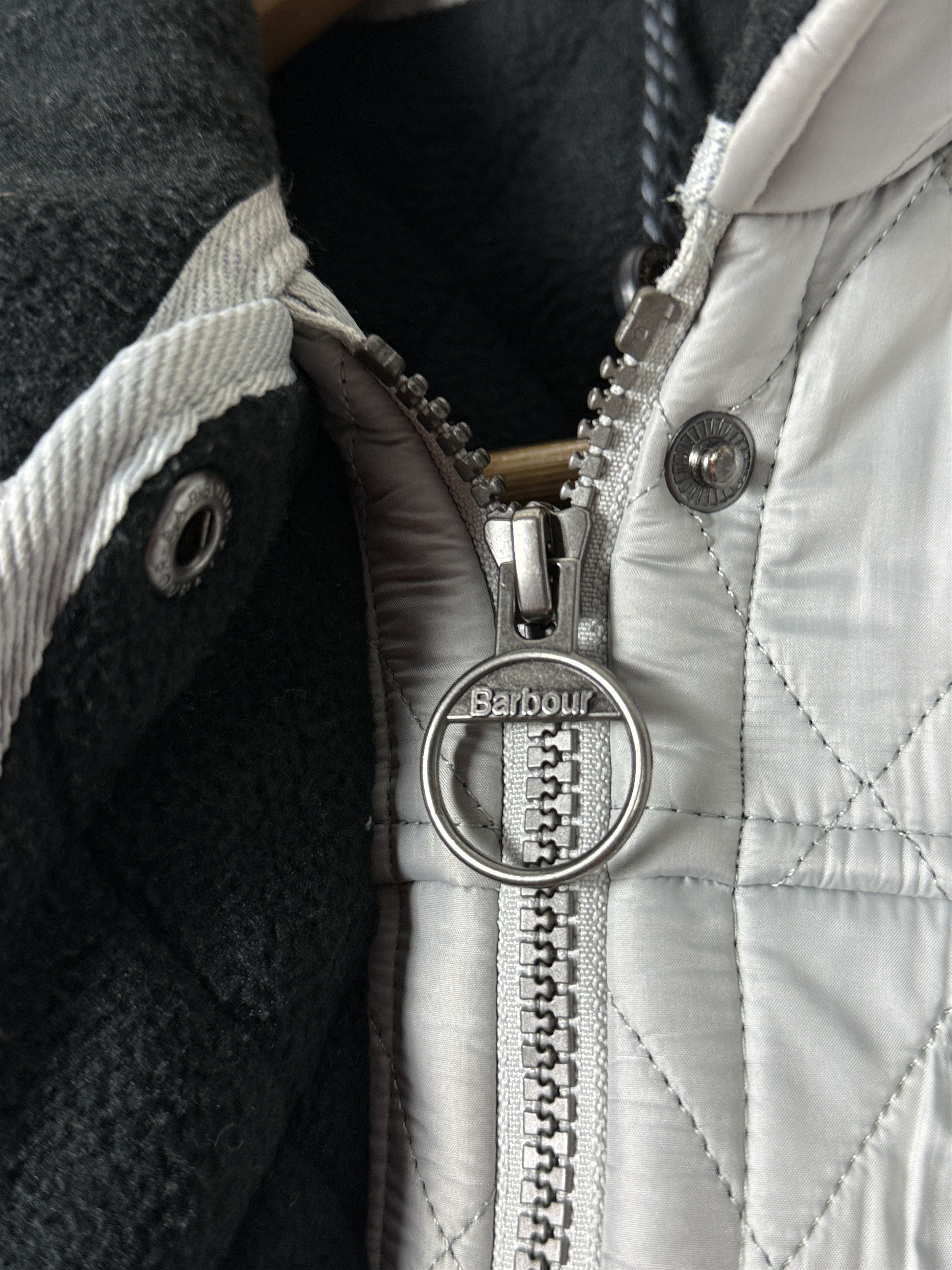 Barbour Barbour International quilted zip-up jacket grey mini logo Size M / US 6-8 / IT 42-44 - 8 Thumbnail