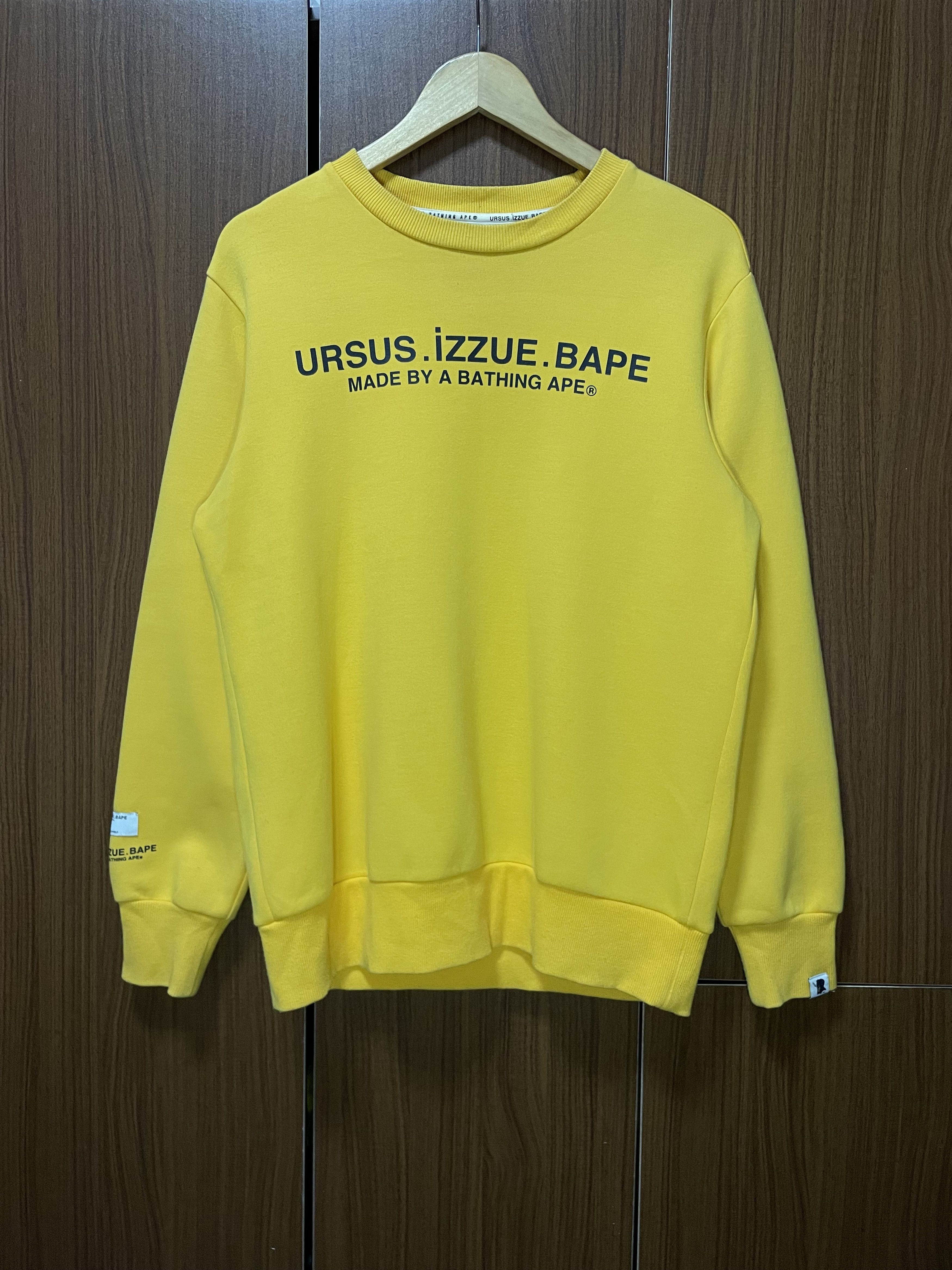 Bape Izzue x Bape General Crewneck Size US M / EU 48-50 / 2 - 1 Thumbnail