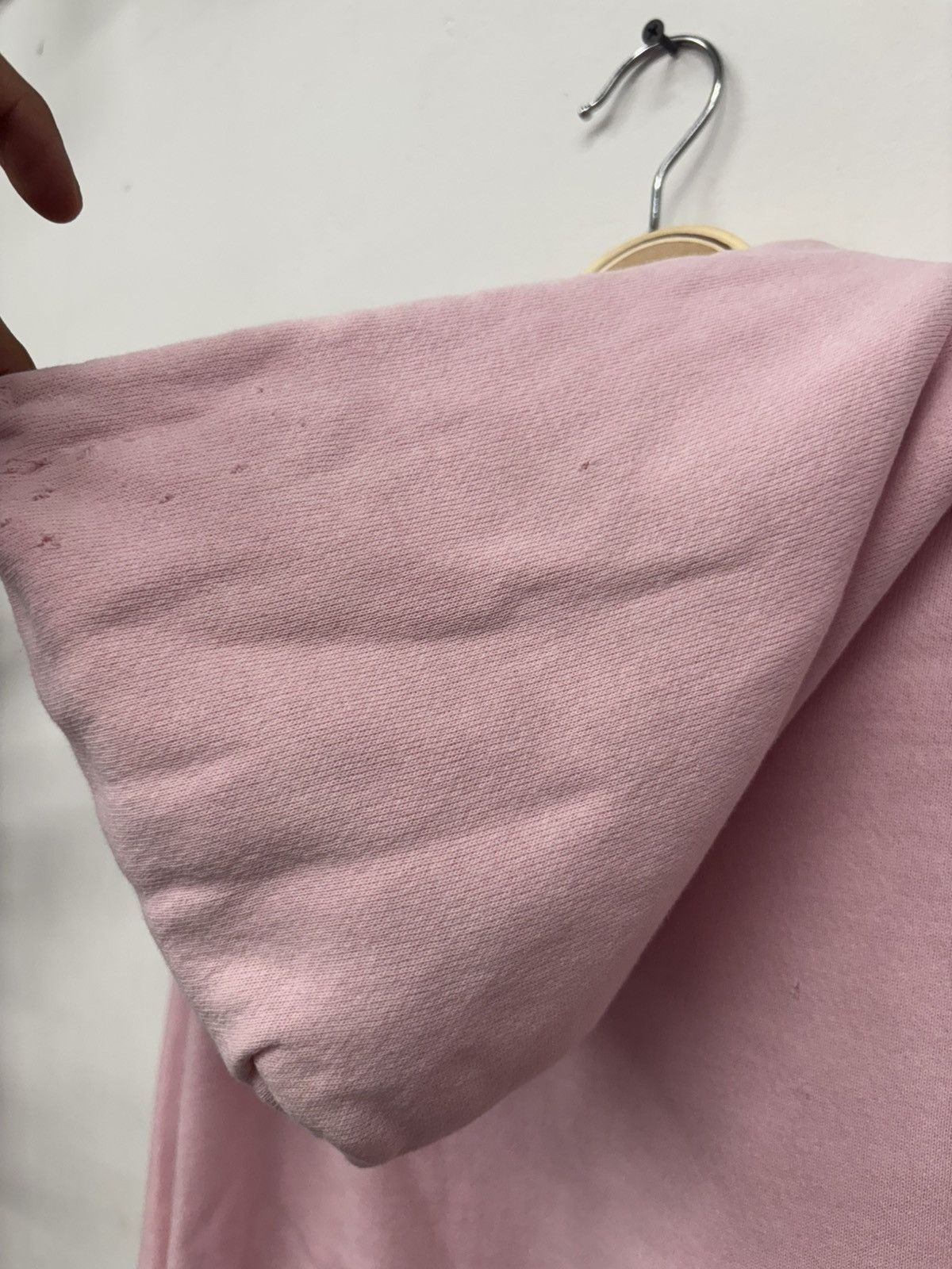 Hanes Pink Hanes zip up with cool distressing Size US L / EU 52-54 / 3 - 5 Thumbnail