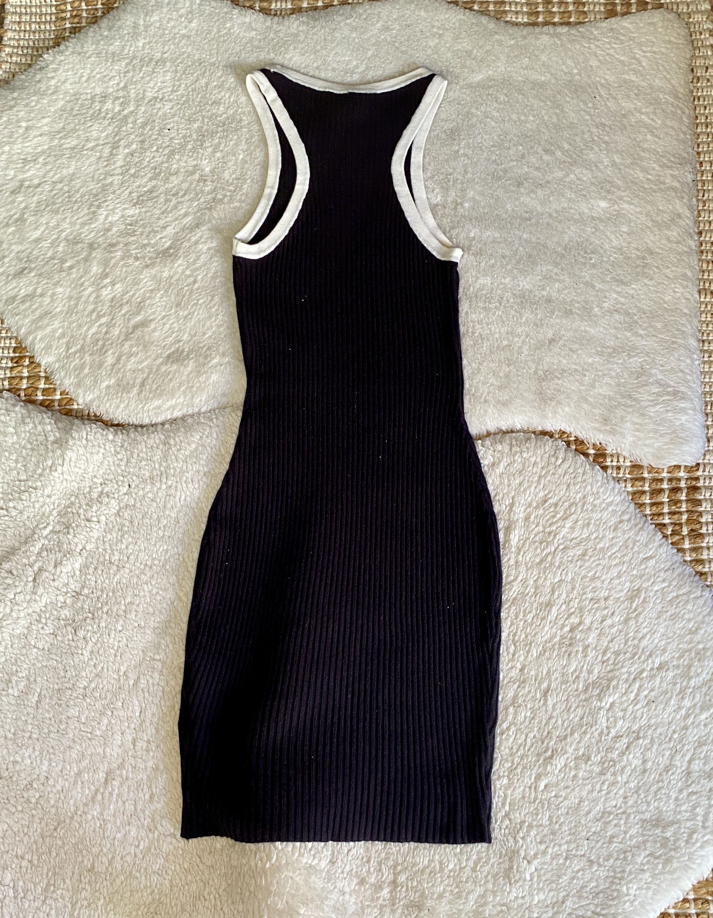 H&M H&M Ribbed Knit Bodycon Midi Dress - Size XS Size XS / US 0-2 / IT 36-38 - 5 Thumbnail