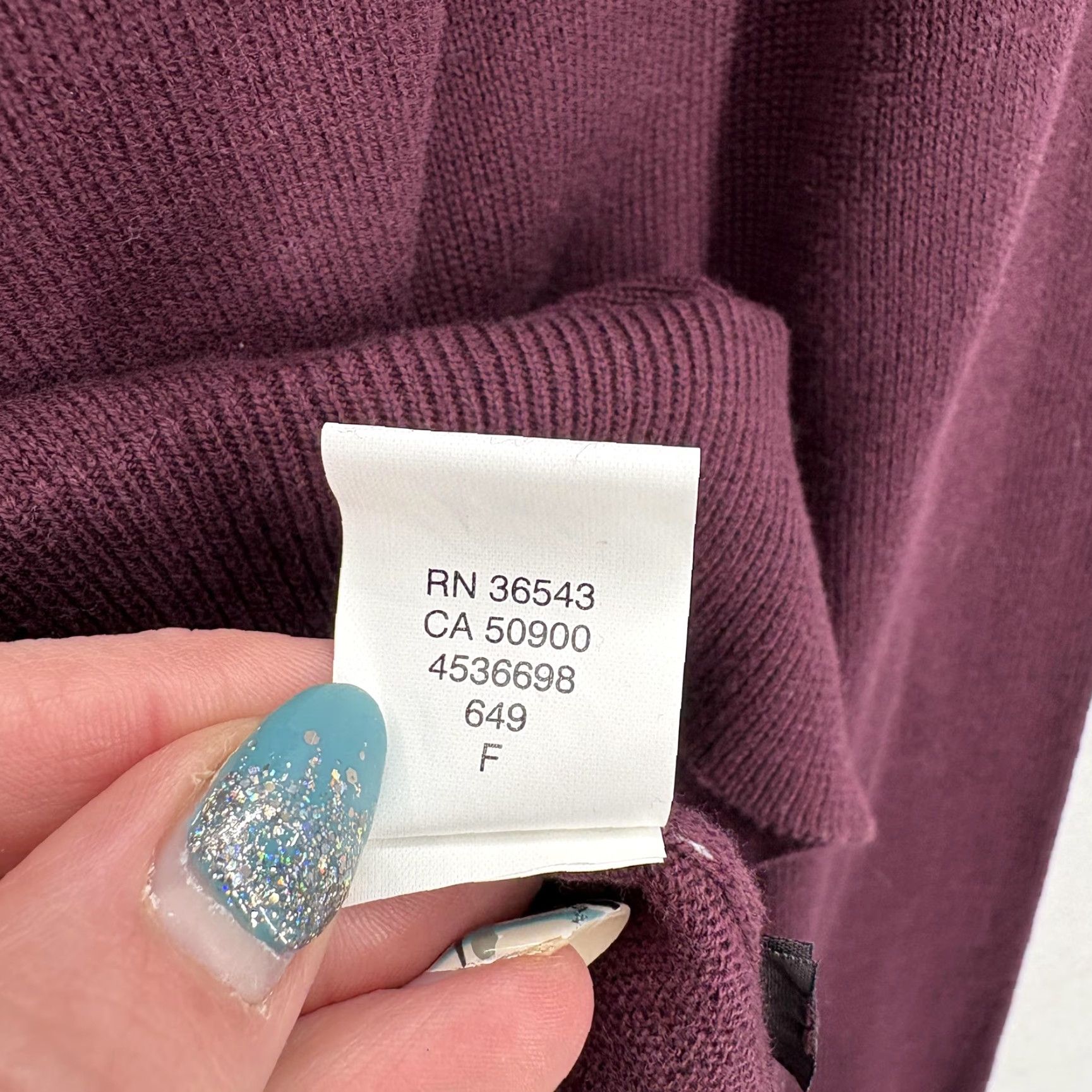 Izod VINTAGE not applicable; but item is IZOD Sweater Mens XL Wine Tasting Red 100% Cotton V Neck Knit Pullover Preppy Size US XL / EU 56 / 4 - 7 Thumbnail