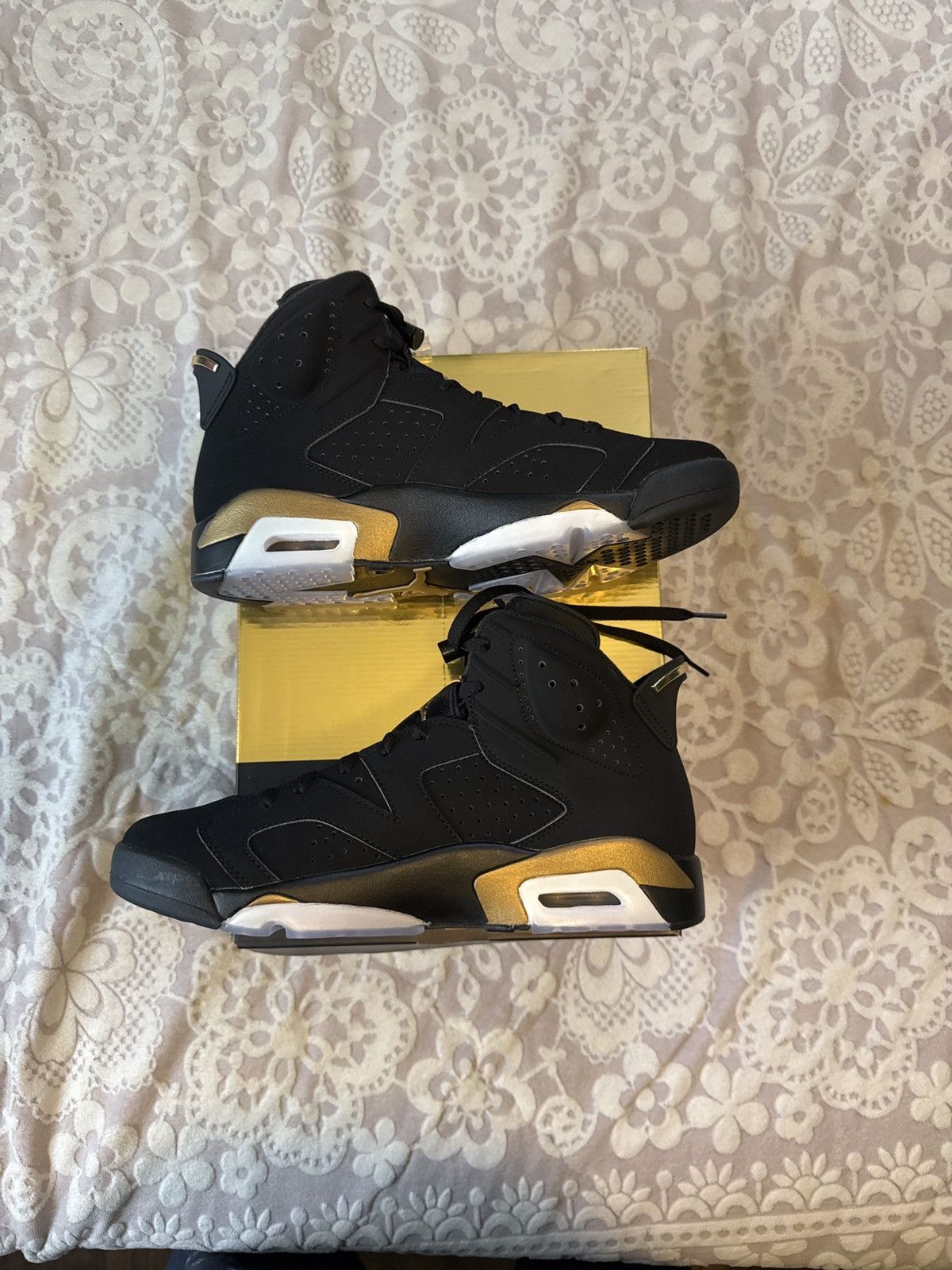 Jordan Brand × Nike Air Jordan 6 Retro ‘Defining Moments’ 2020 Size US 10 / EU 43 - 2 Thumbnail