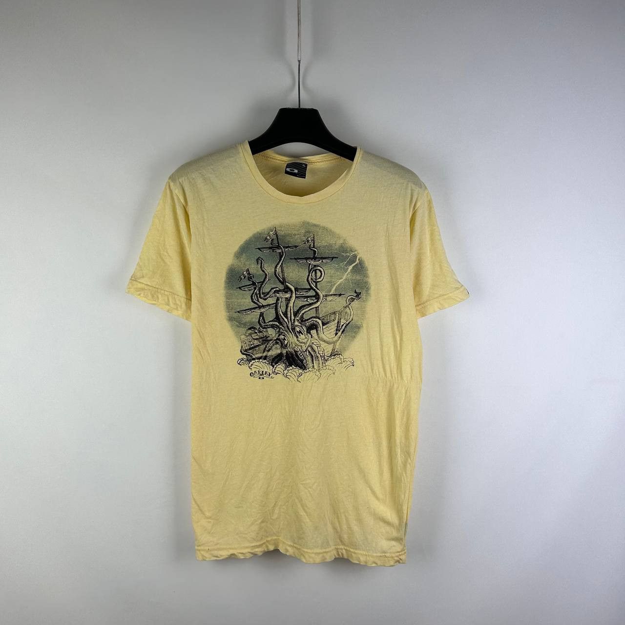 Oakley Vintage Oakley Surf Boxy Archival T-shirt Y2K M Size US M / EU 48-50 / 2 - 1 Thumbnail