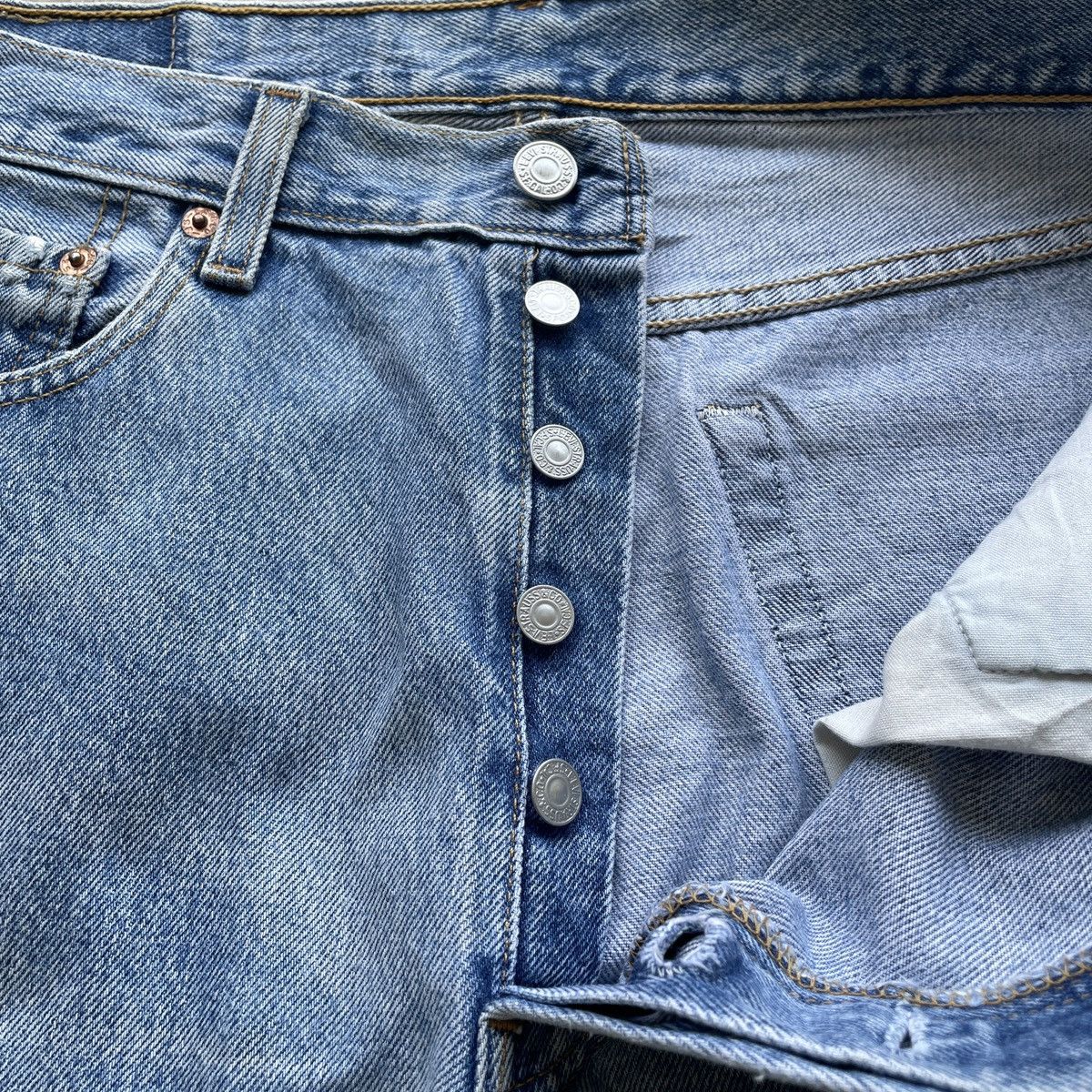 Jean × Levi's × Vintage Vintage Levi’s 501 Straight Faded Distressed Jeans Pants W32 Size US 32 / EU 48 - 7 Thumbnail