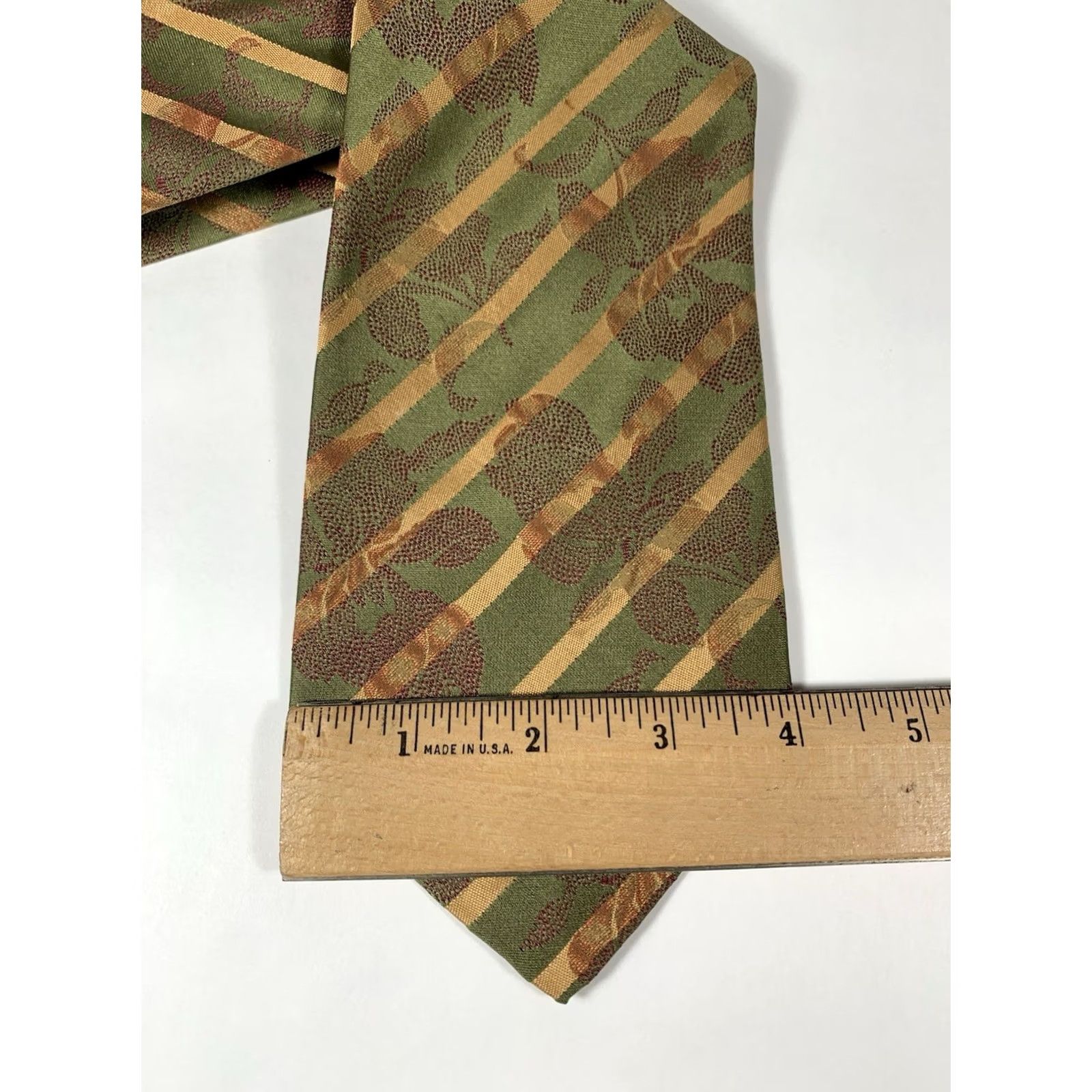 Tommy Bahama Tommy Bahama Silk Tie Stripe Floral Green Gold Made in the USA necktie Size ONE SIZE - 3 Thumbnail