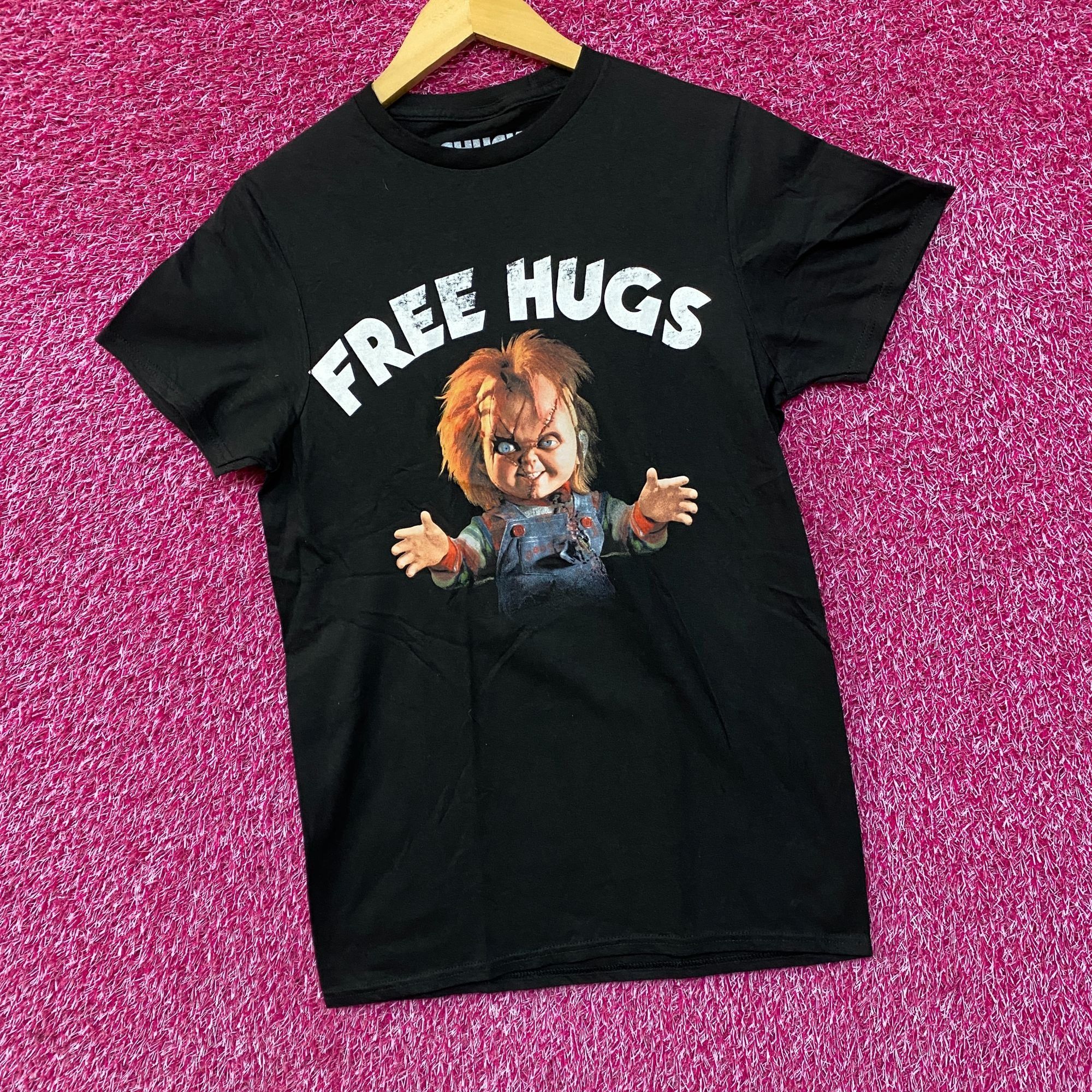 Other Chucky Free Hugs Horror Graphic Design T-Shirt Small Size US S / EU 44-46 / 1 - 3 Thumbnail