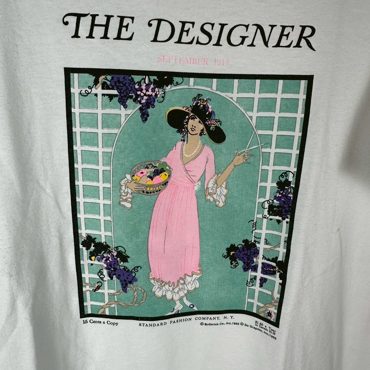 Vintage ​Vintage 1992 The Designer Fashion Magazine Graphic T-shirt Size US L / EU 52-54 / 3 - 2 Thumbnail