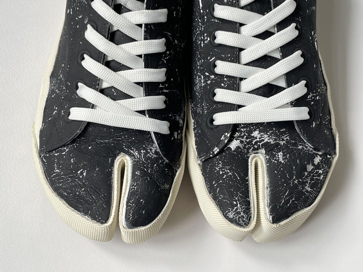 Maison Margiela Painted Leather Tabi Sneakers Size US 10 / EU 43 - 8 Thumbnail